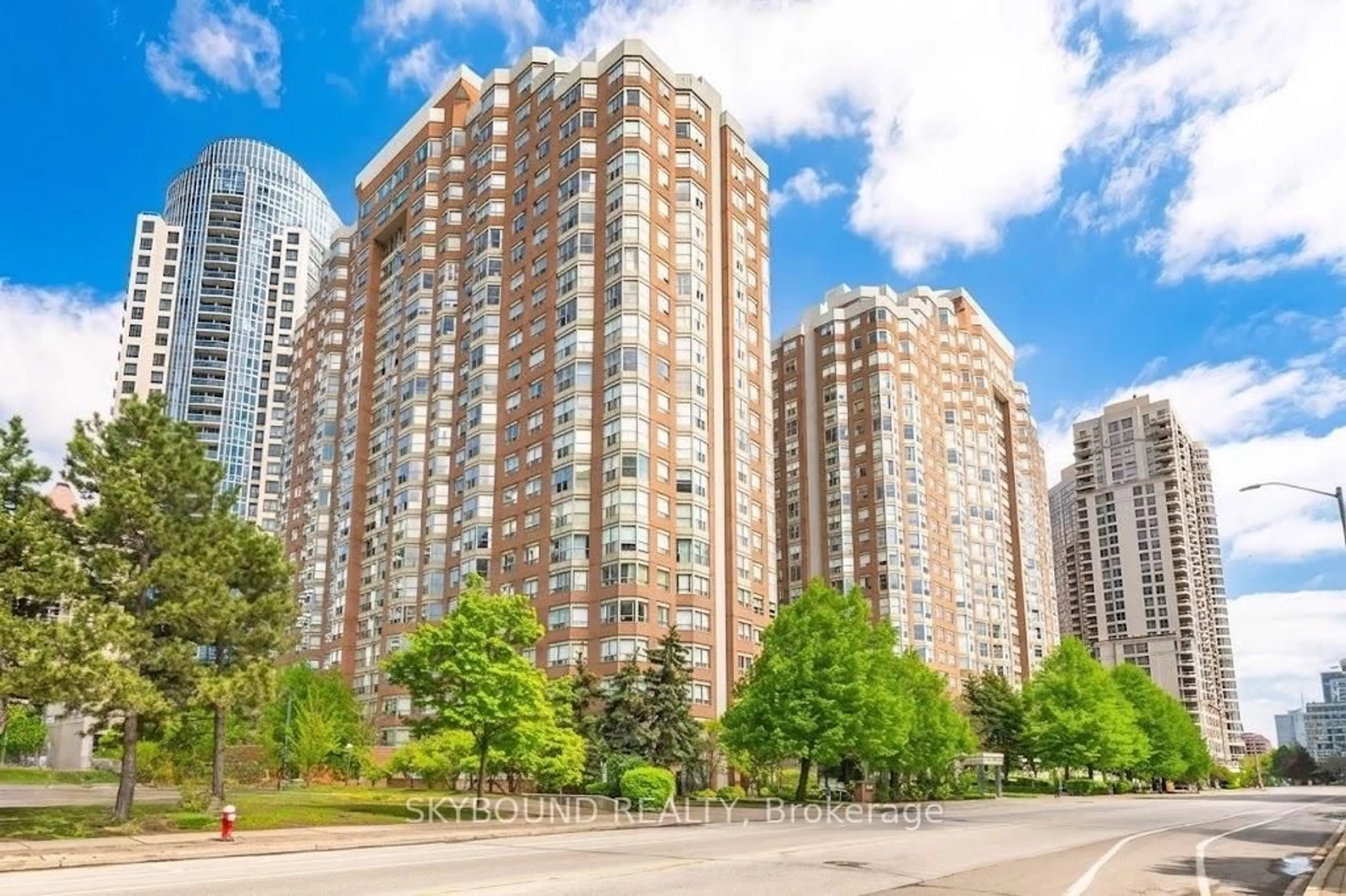 Unknown for 335 Webb Dr #1803, Mississauga Ontario L5B 4A1