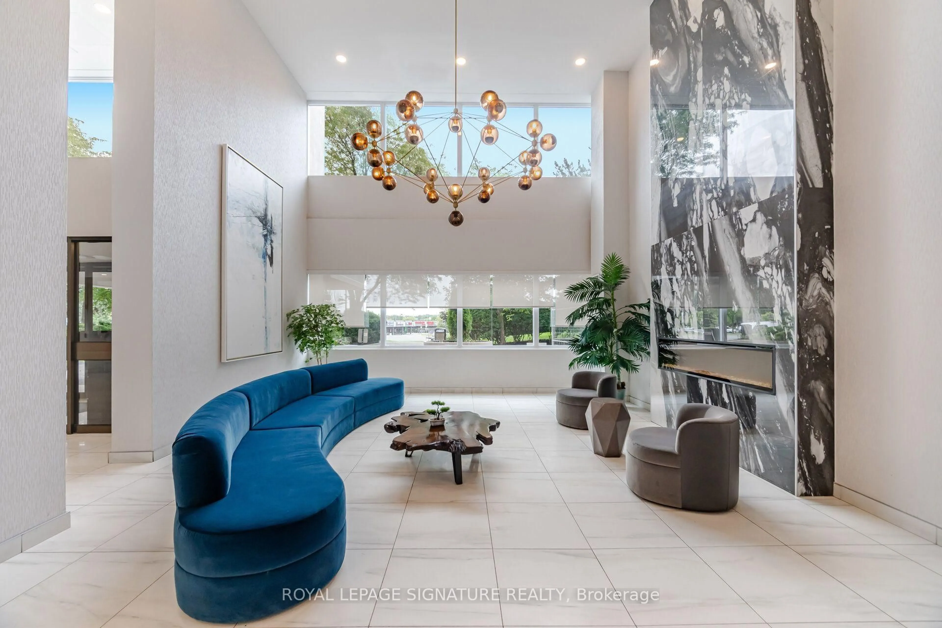 Lobby for 1580 Mississauga Valley Blvd #906, Mississauga Ontario L5A 3T8