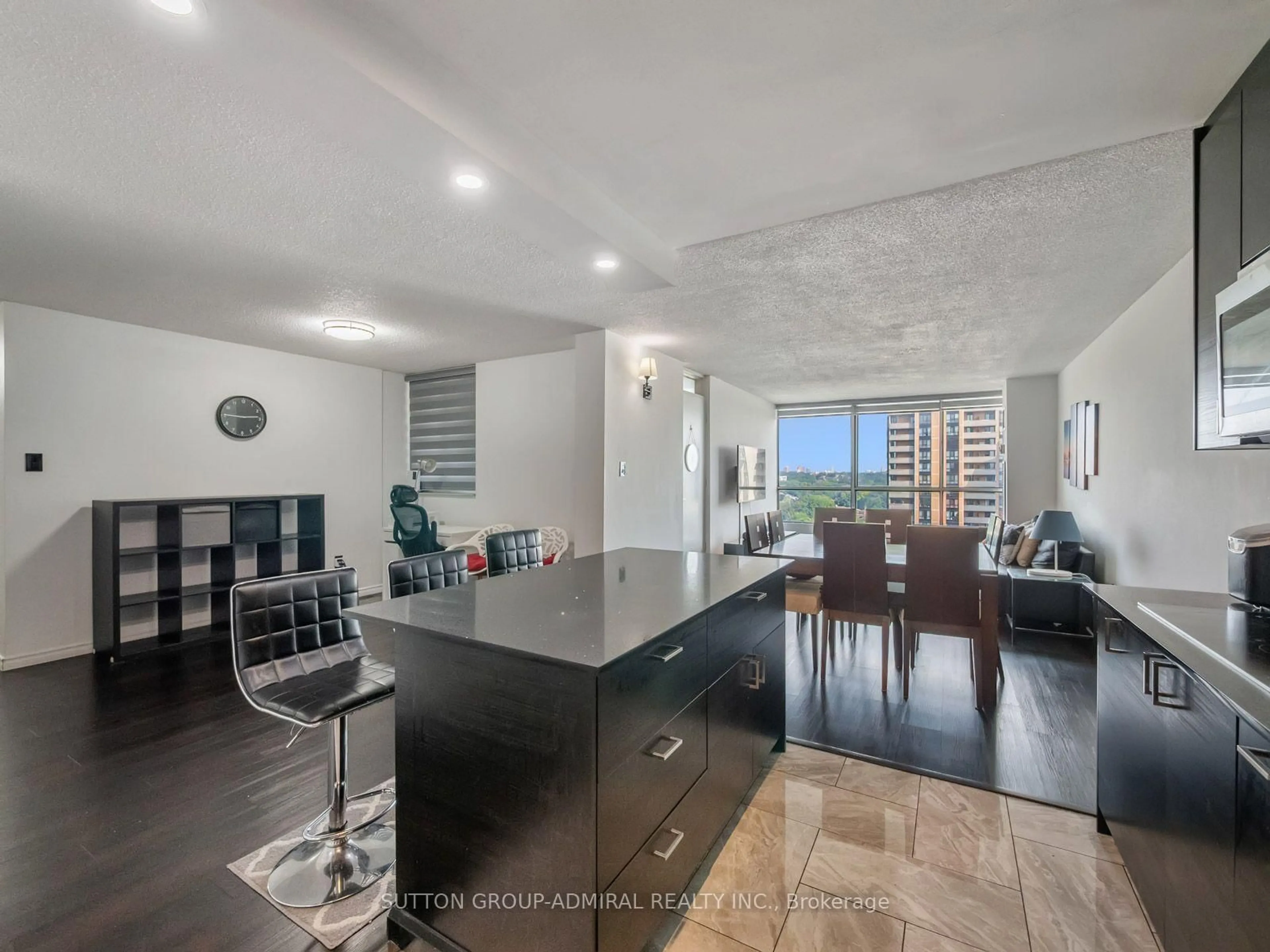 Open concept kitchen, unknown for 10 Martha Eaton Way #1811, Toronto Ontario M6M 5B3