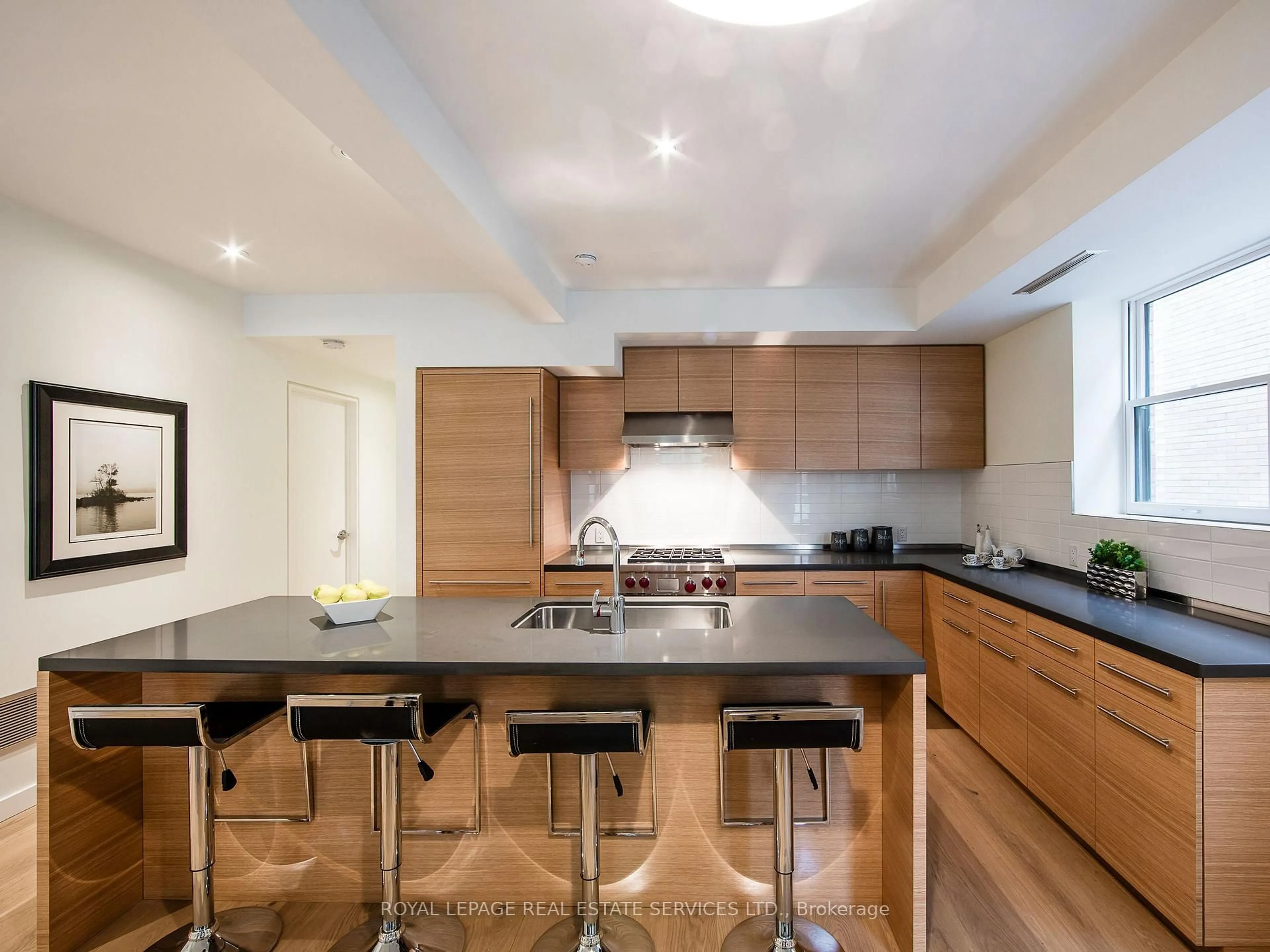 Contemporary kitchen, unknown for 137 High Park Ave, Toronto Ontario M6P 2S3