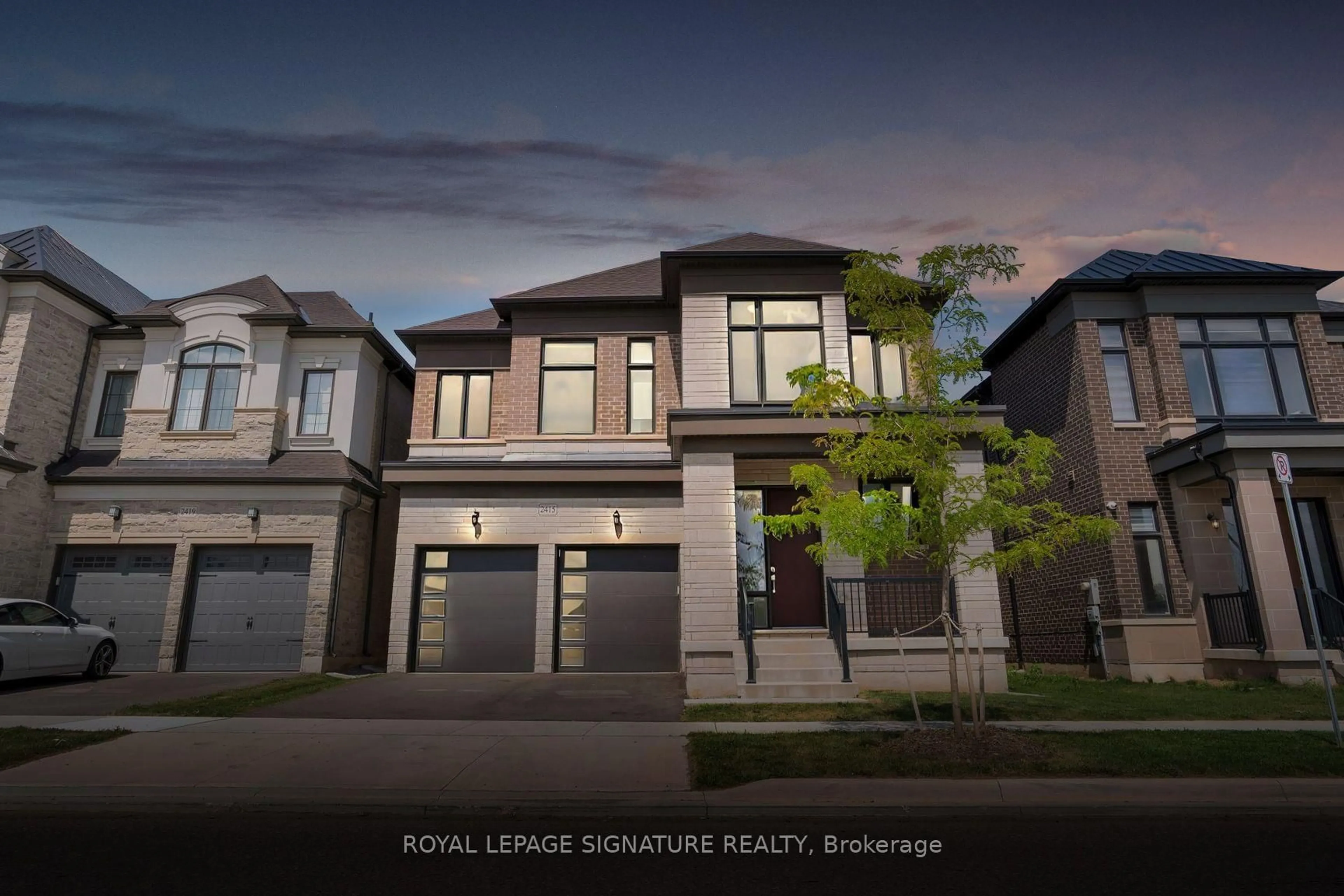 Home with vinyl exterior material, street for 2415 Saw Whet Blvd, Oakville Ontario L6M 5L5