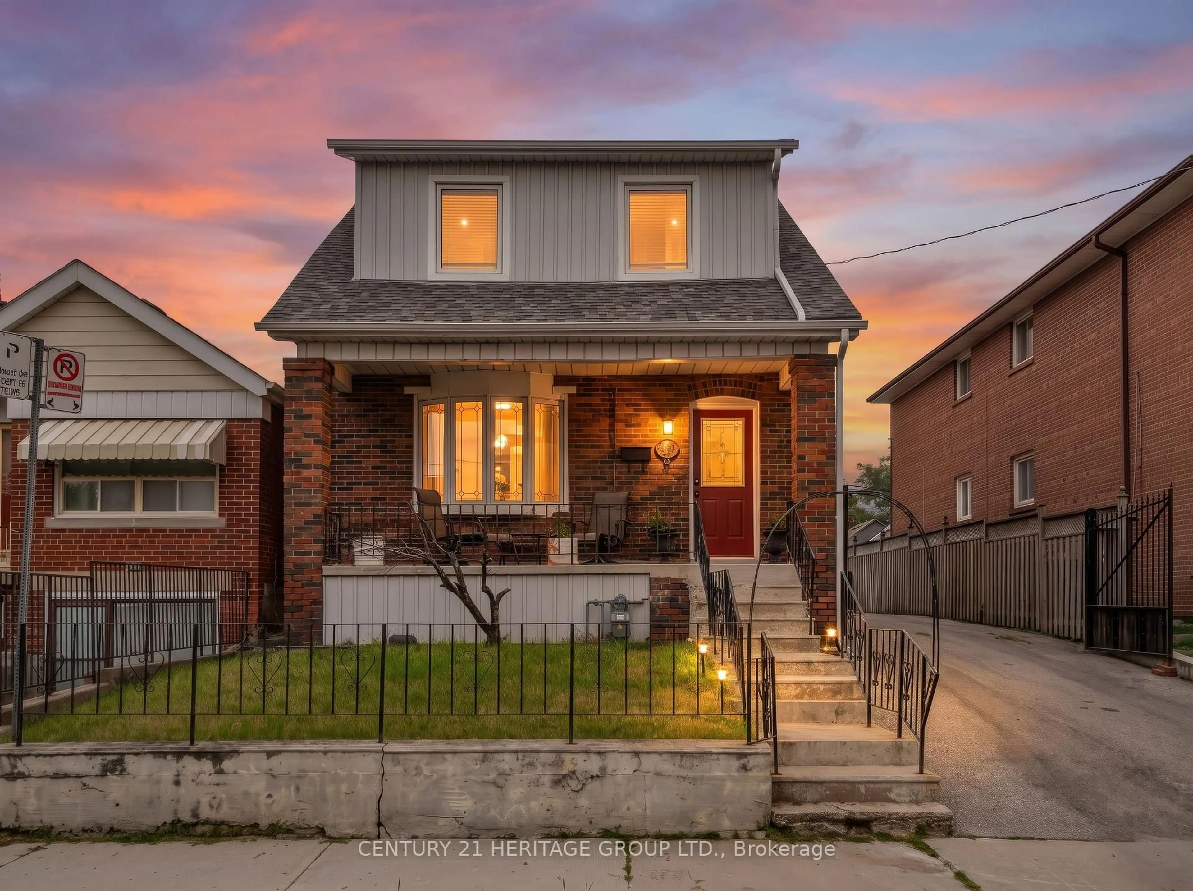 Home with brick exterior material, street for 33 Sanderstead Ave, Toronto Ontario M6E 4X6