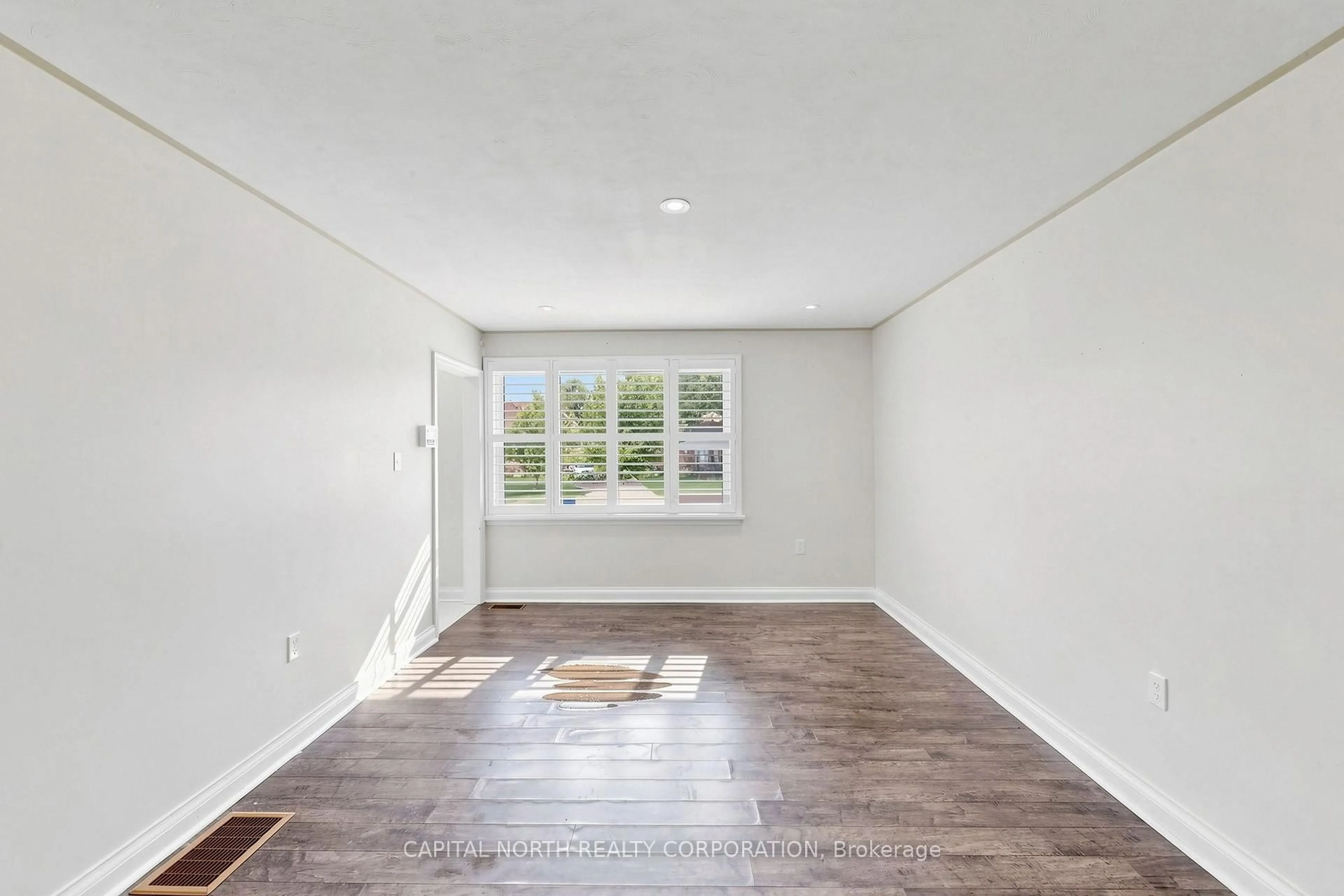 A pic of a room for 29 Mercer Dr, Brampton Ontario L6X 1B4