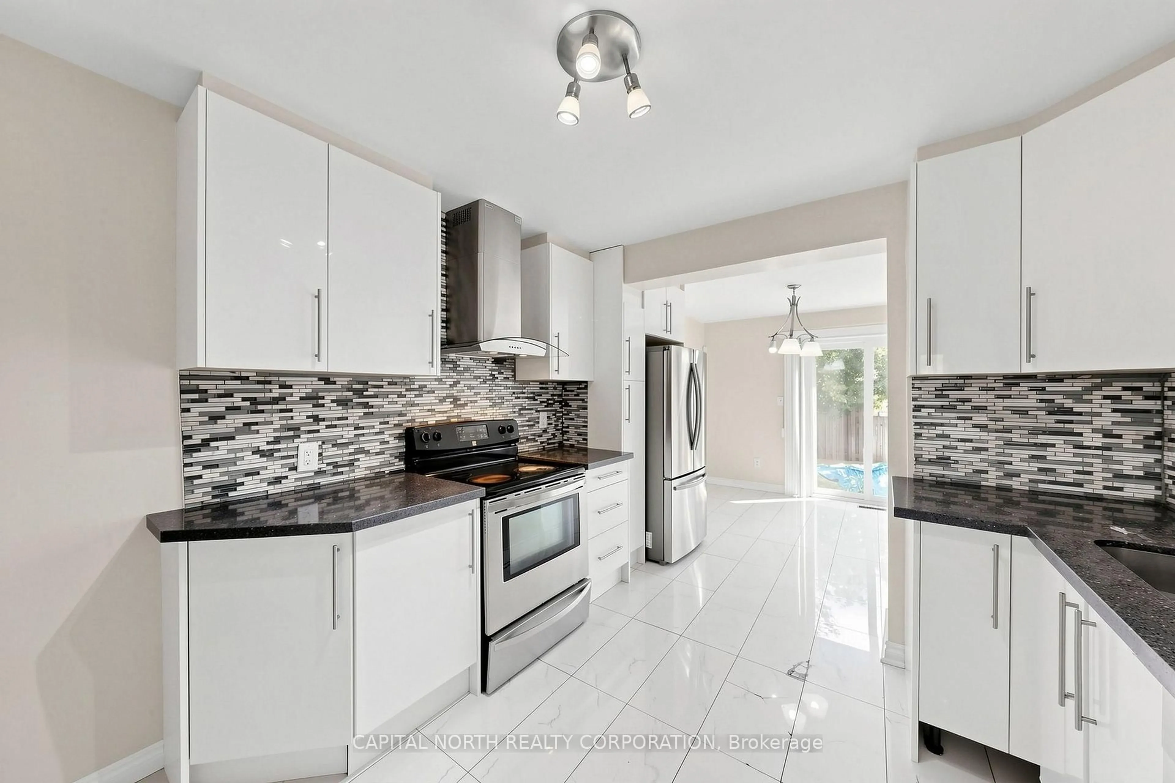 Contemporary kitchen, ceramic/tile floor for 29 Mercer Dr, Brampton Ontario L6X 1B4