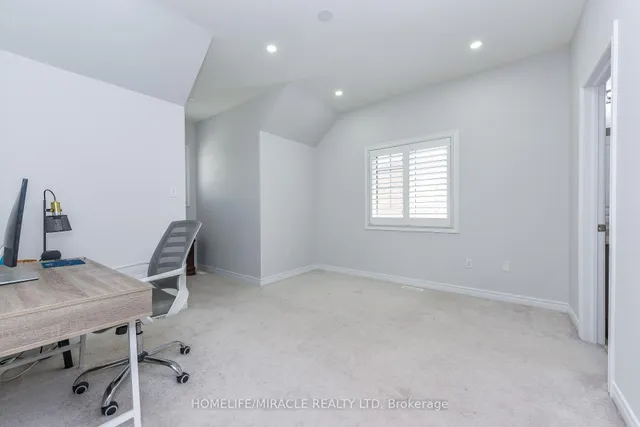 10 Danfield Crt, Brampton 2