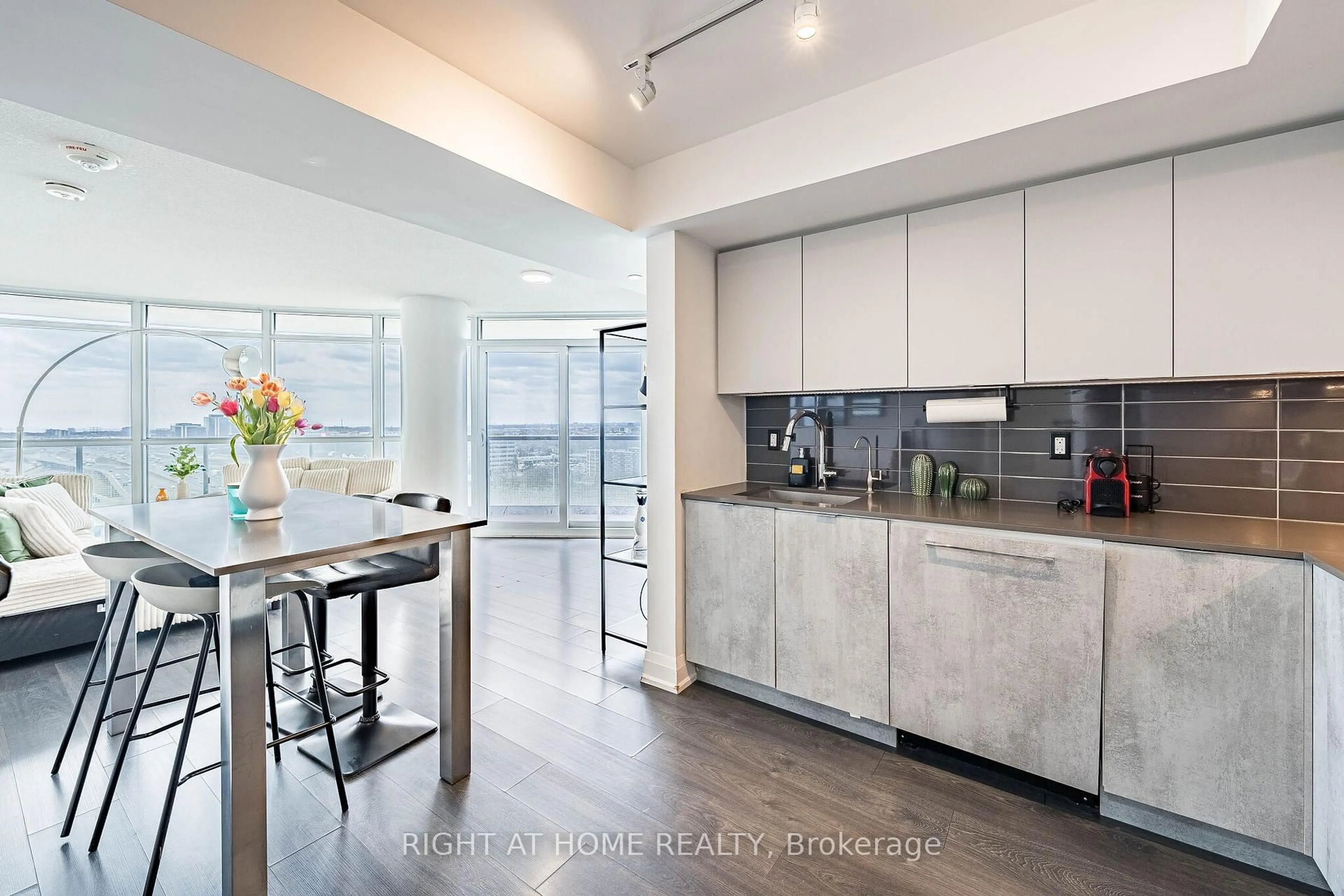 Contemporary kitchen, unknown for 30 gibbs Rd #1309, Toronto Ontario M9B 0E4