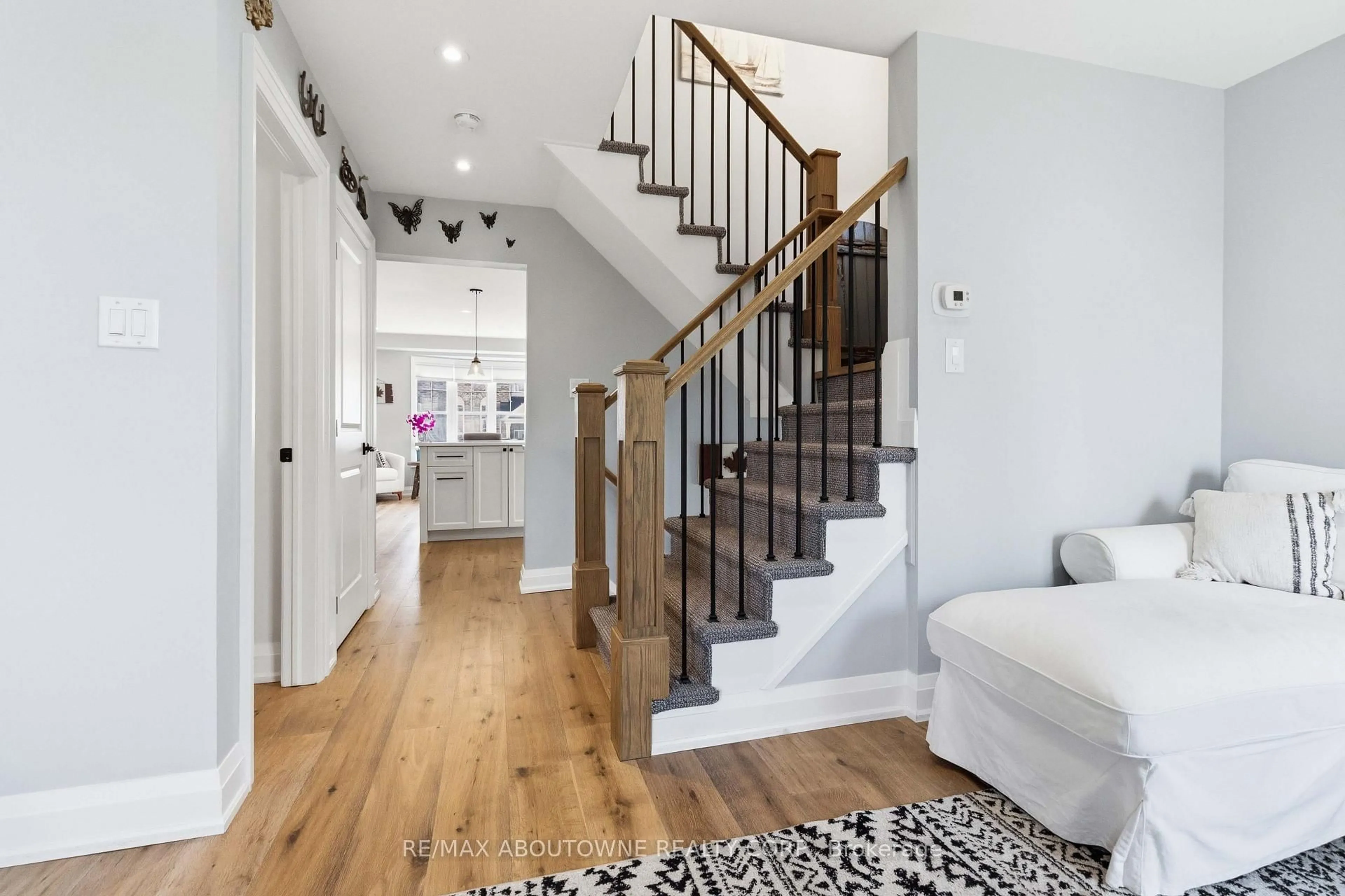 Stairs for 2228 Jillian Lane, Oakville Ontario L6M 0G7