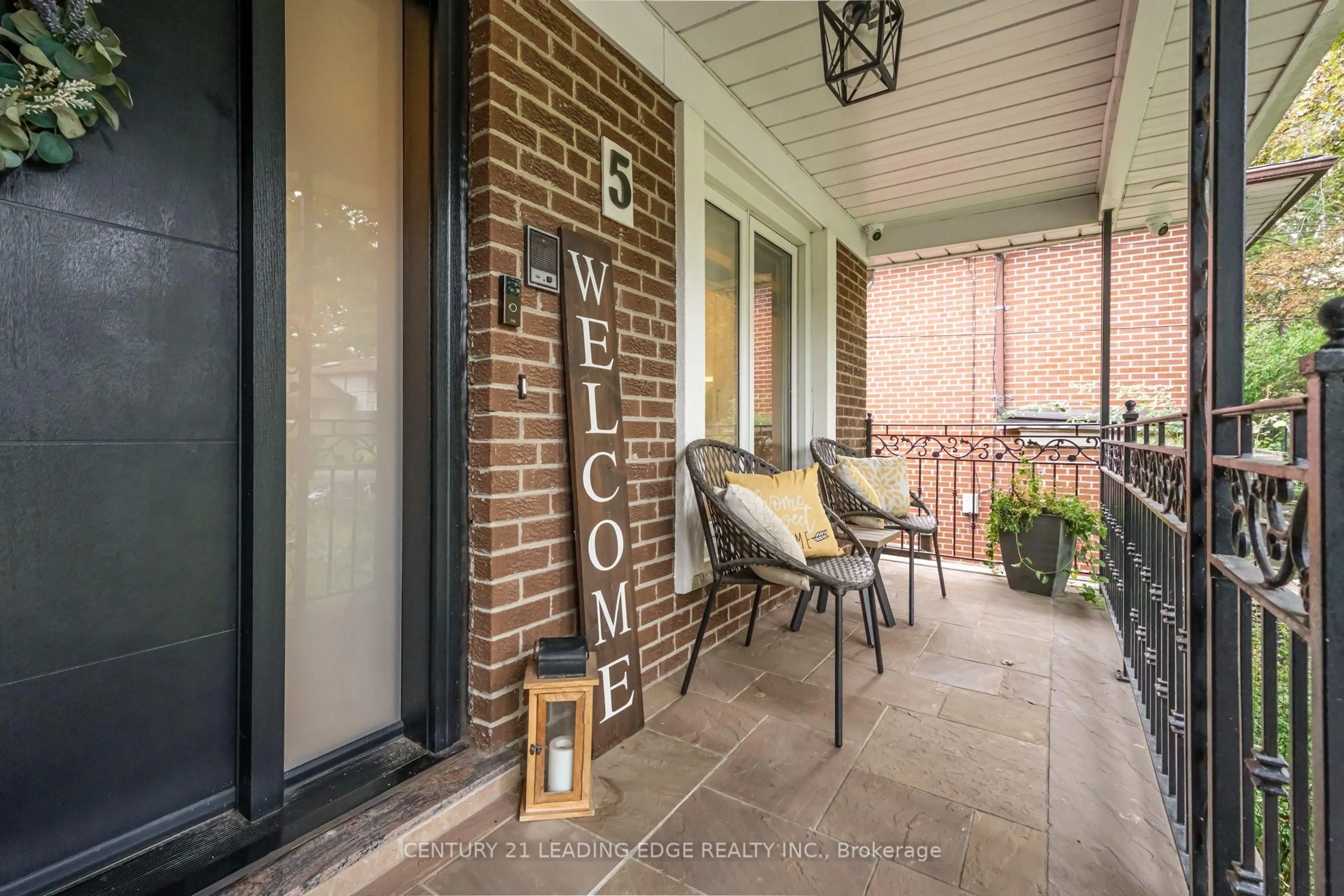 Patio, street for 5 Mountbatten Rd, Toronto Ontario M9P 1Y8