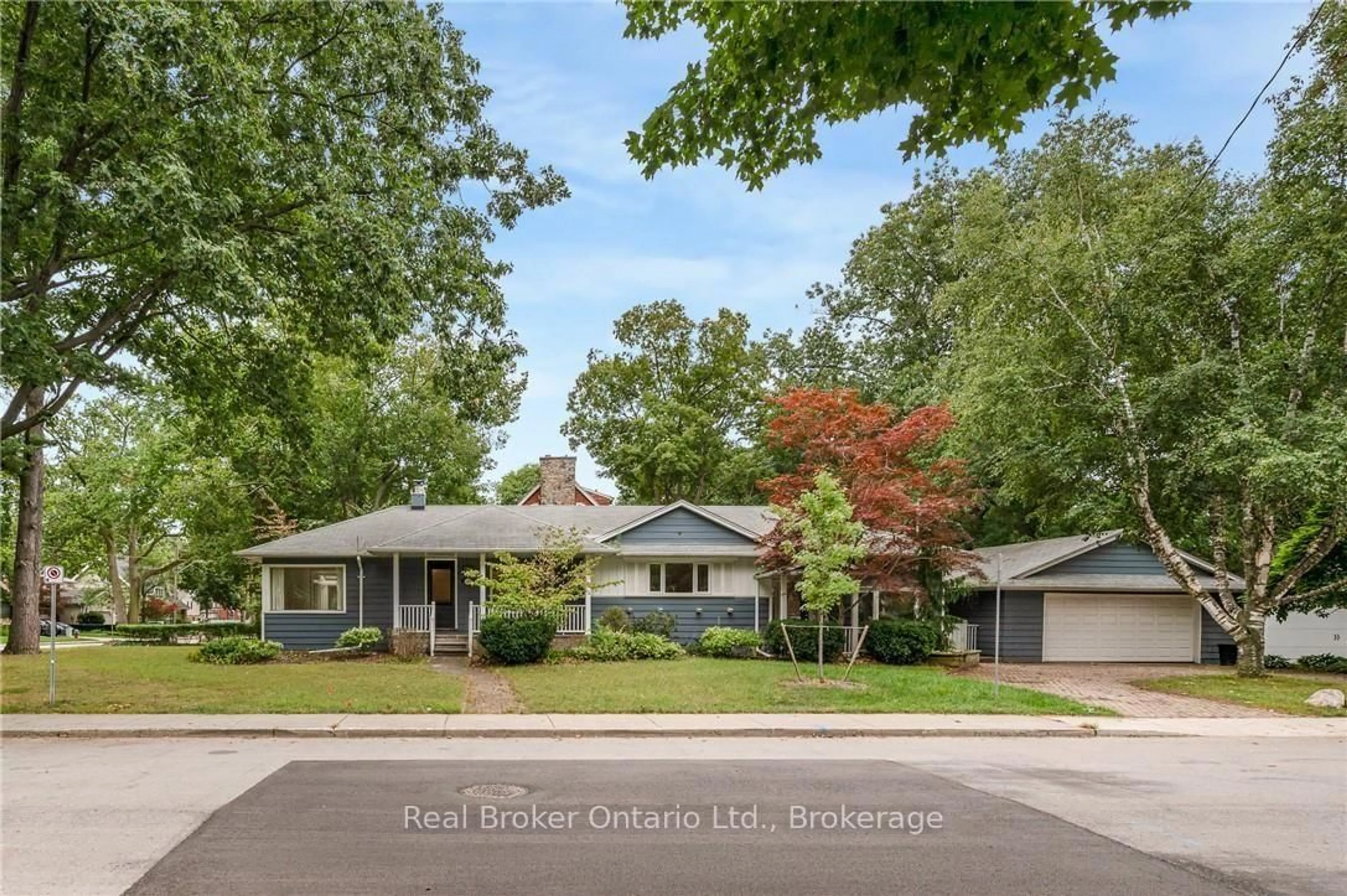 Home with brick exterior material, street for 374 Spruce St, Oakville Ontario L6J 2H3