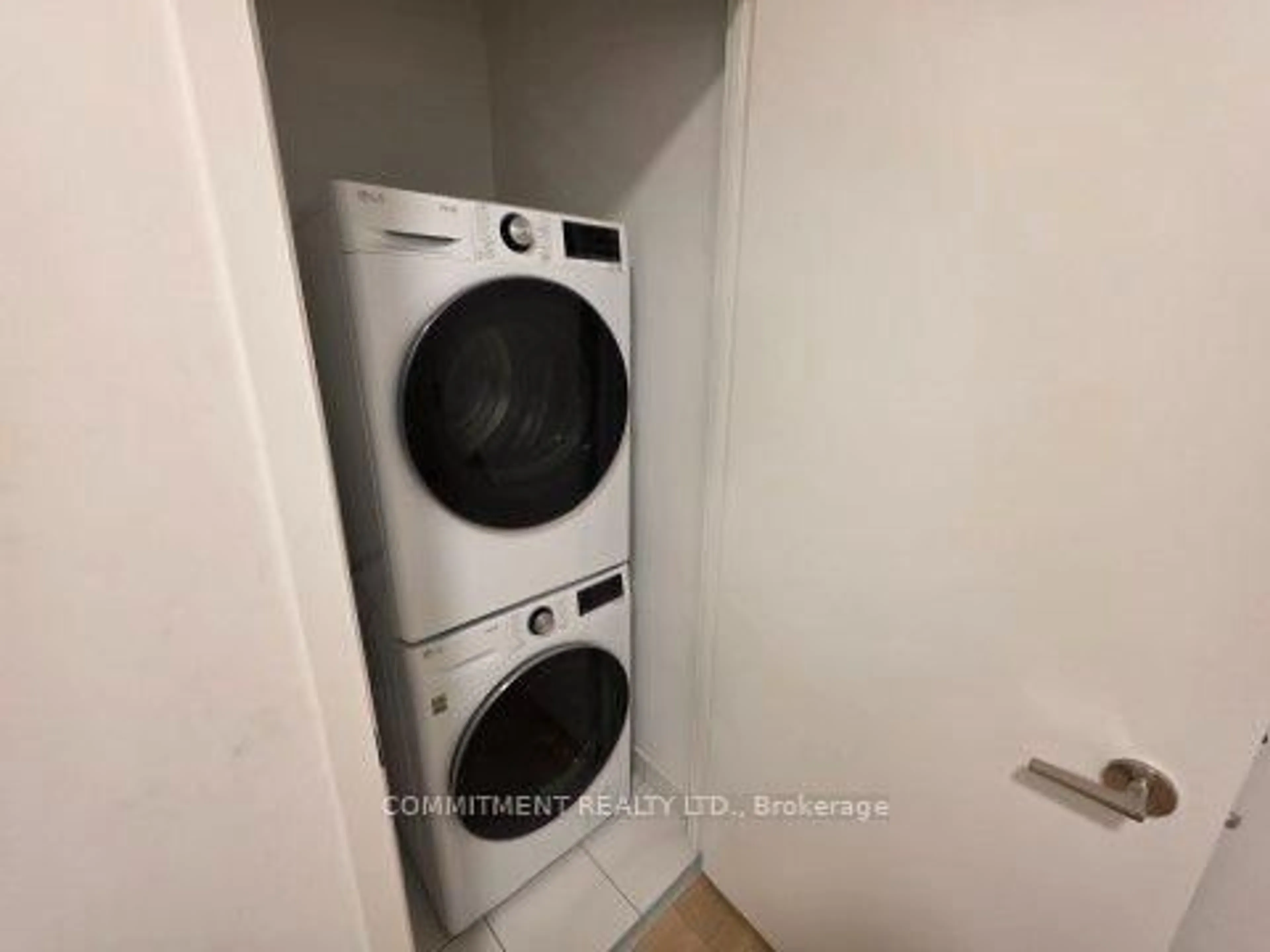 Laundry room for 225 Malta Ave #512, Brampton Ontario L6Y 4M5