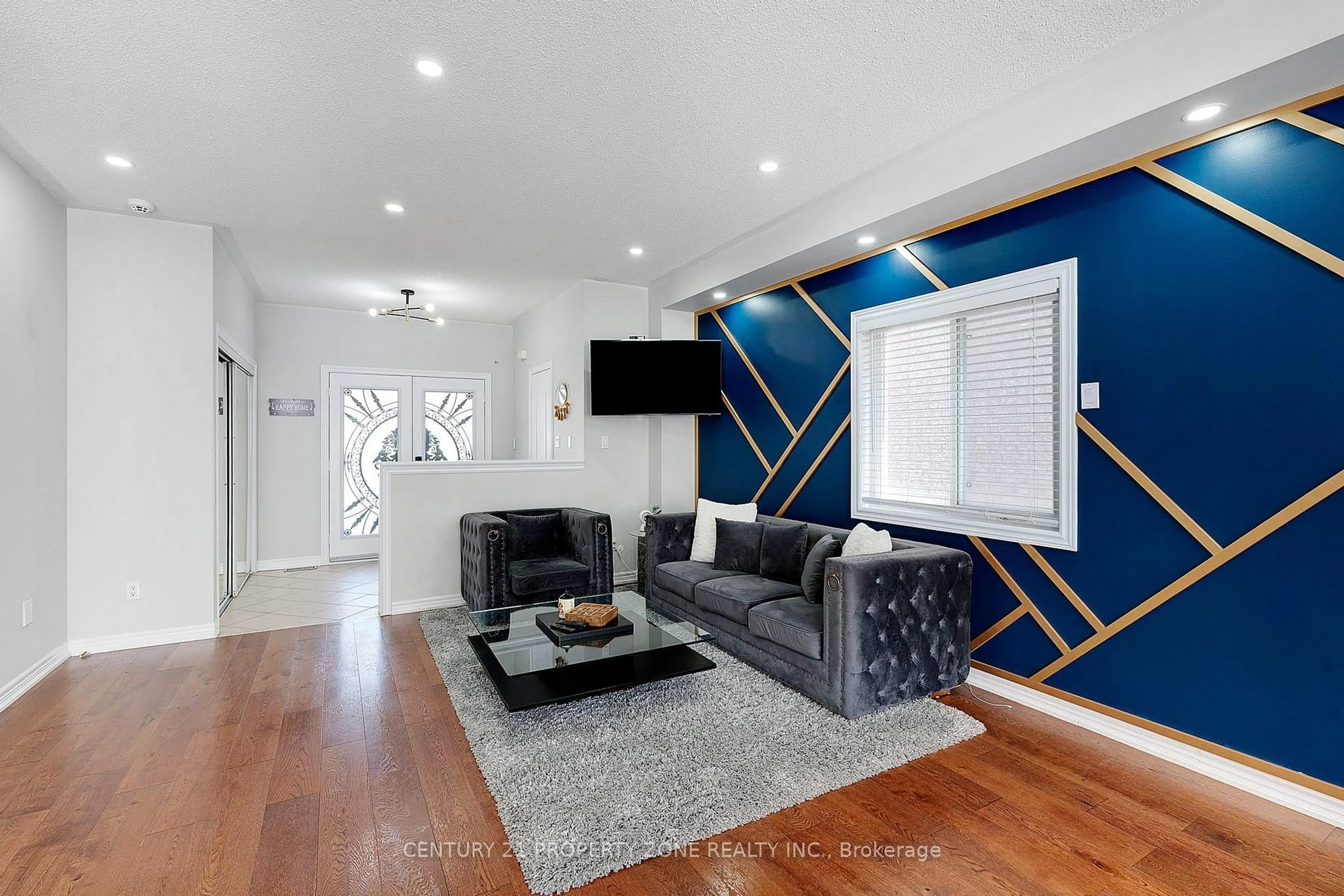 Living room with furniture, unknown for 221 Andrews Tr, Milton Ontario L9T 6S7
