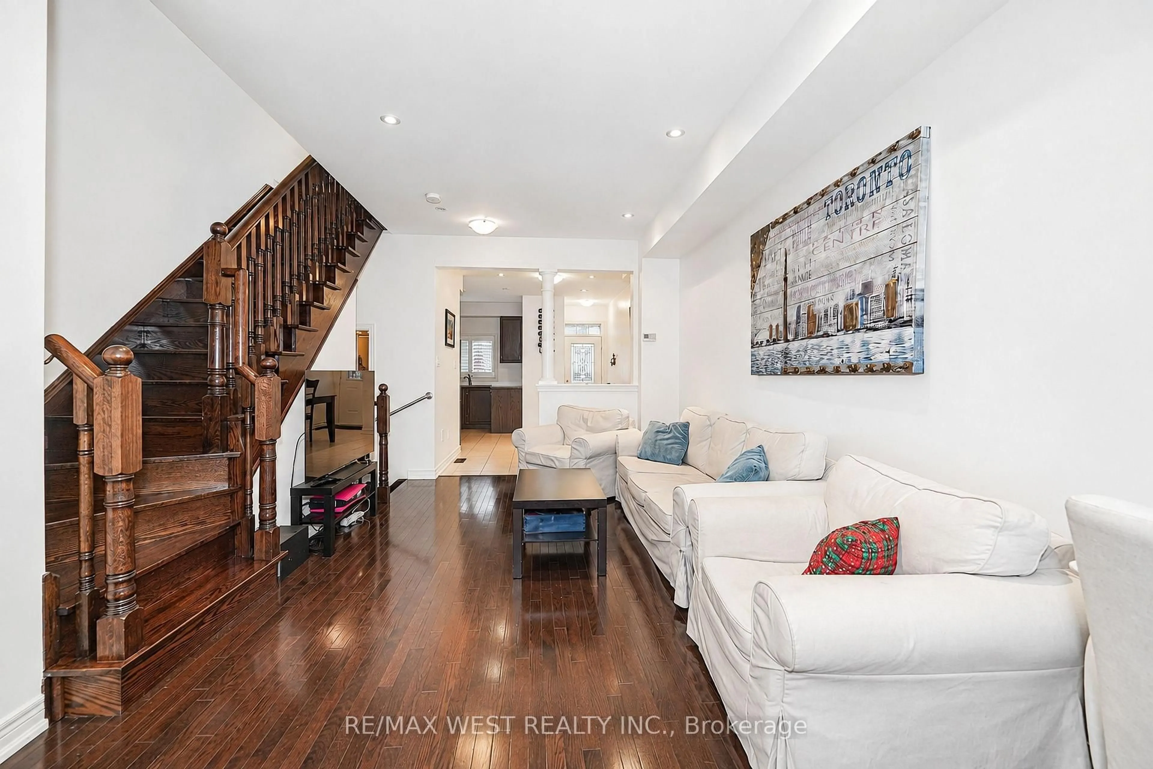 Unknown for 221 Isaac Devins Blvd, Toronto Ontario M9M 0B6