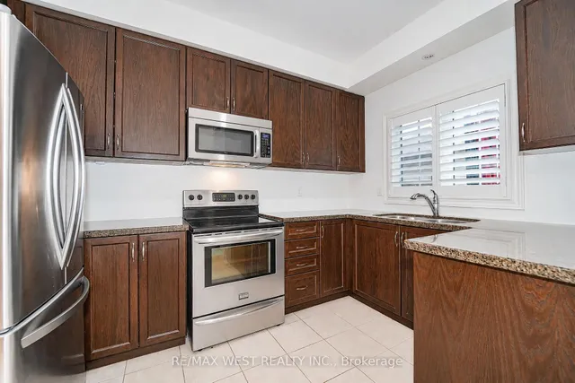 221 Isaac Devins Blvd, Toronto 3