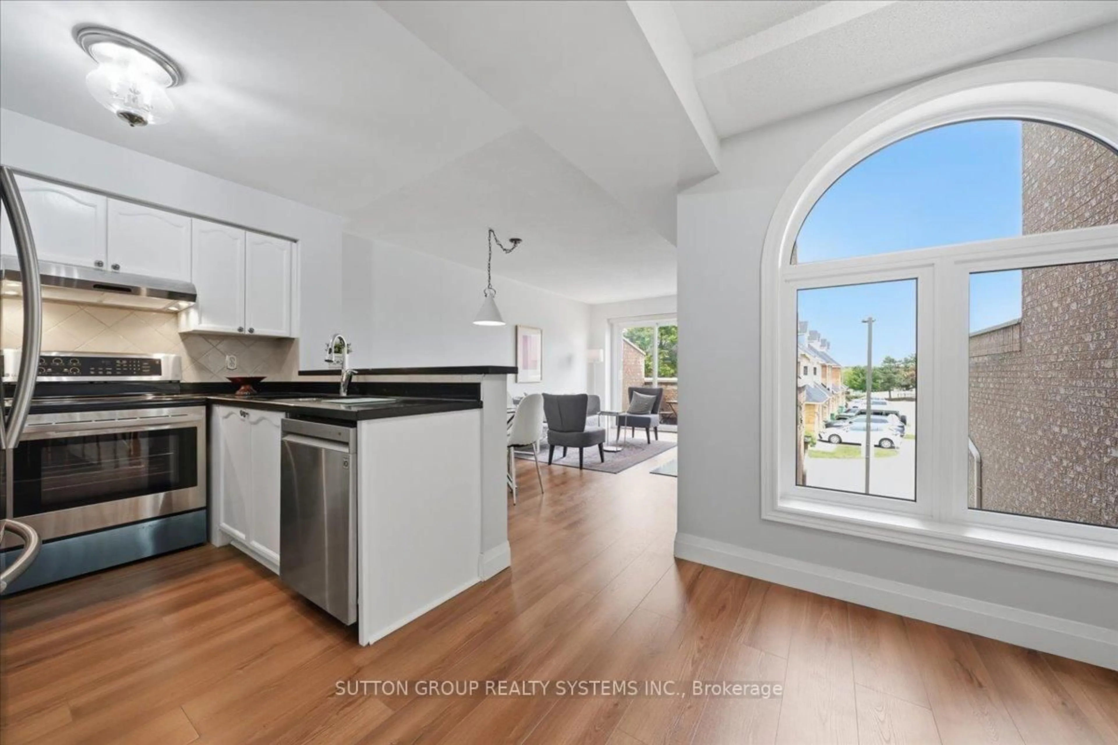 Open concept kitchen, unknown for 60 Barondale Dr #255, Mississauga Ontario L4Z 3N8