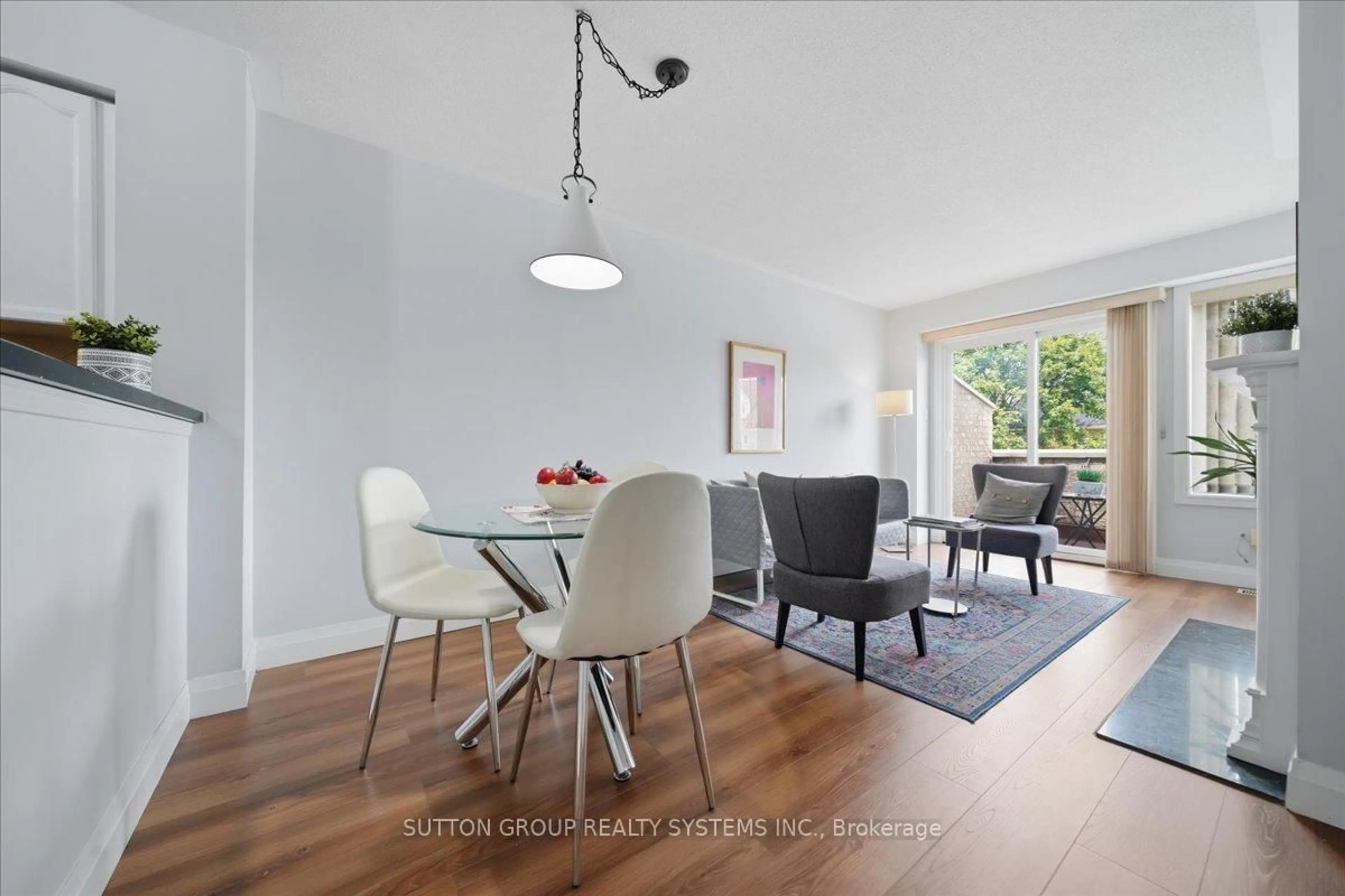 Dining room, wood/laminate floor for 60 Barondale Dr #255, Mississauga Ontario L4Z 3N8