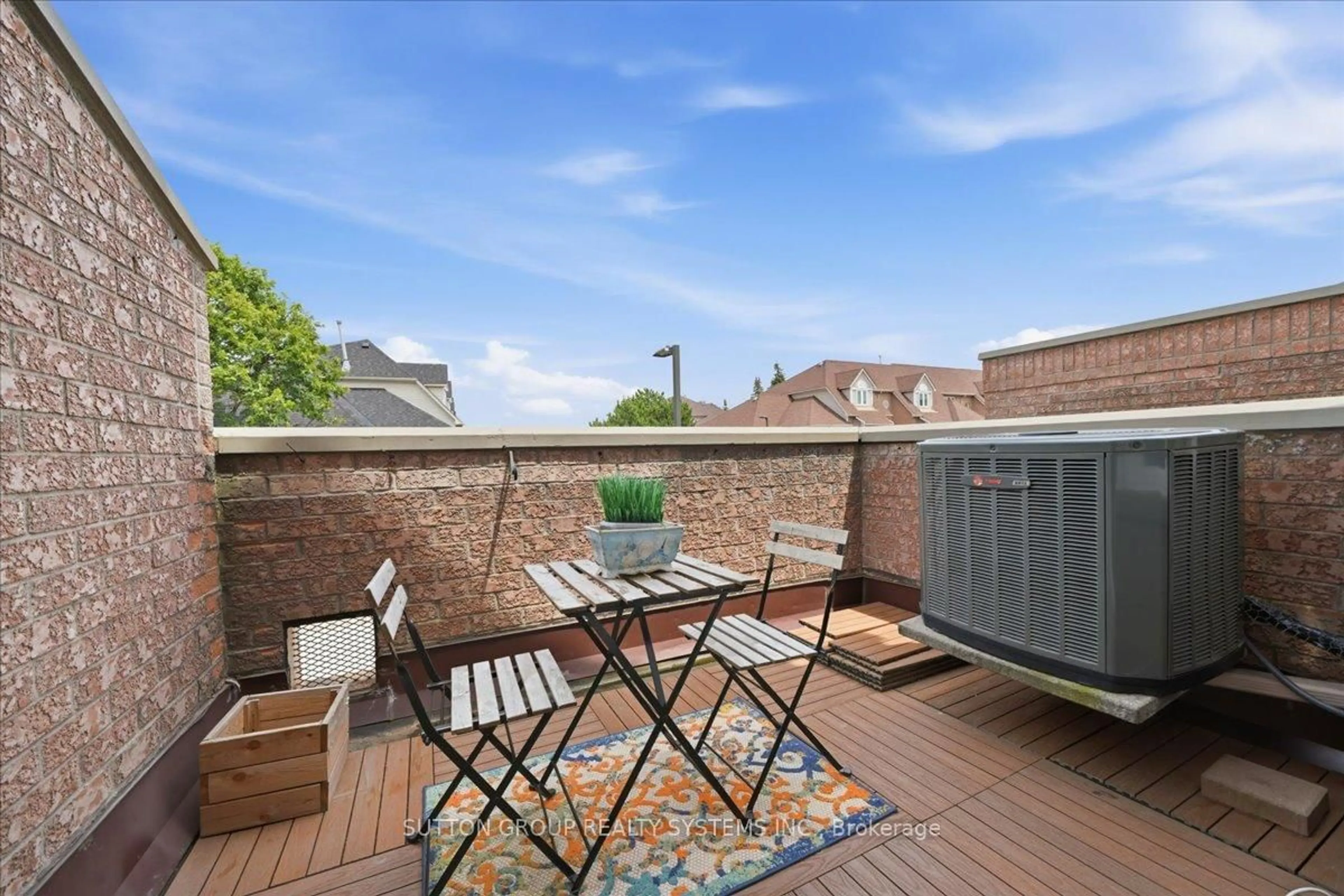 Patio, unknown for 60 Barondale Dr #255, Mississauga Ontario L4Z 3N8