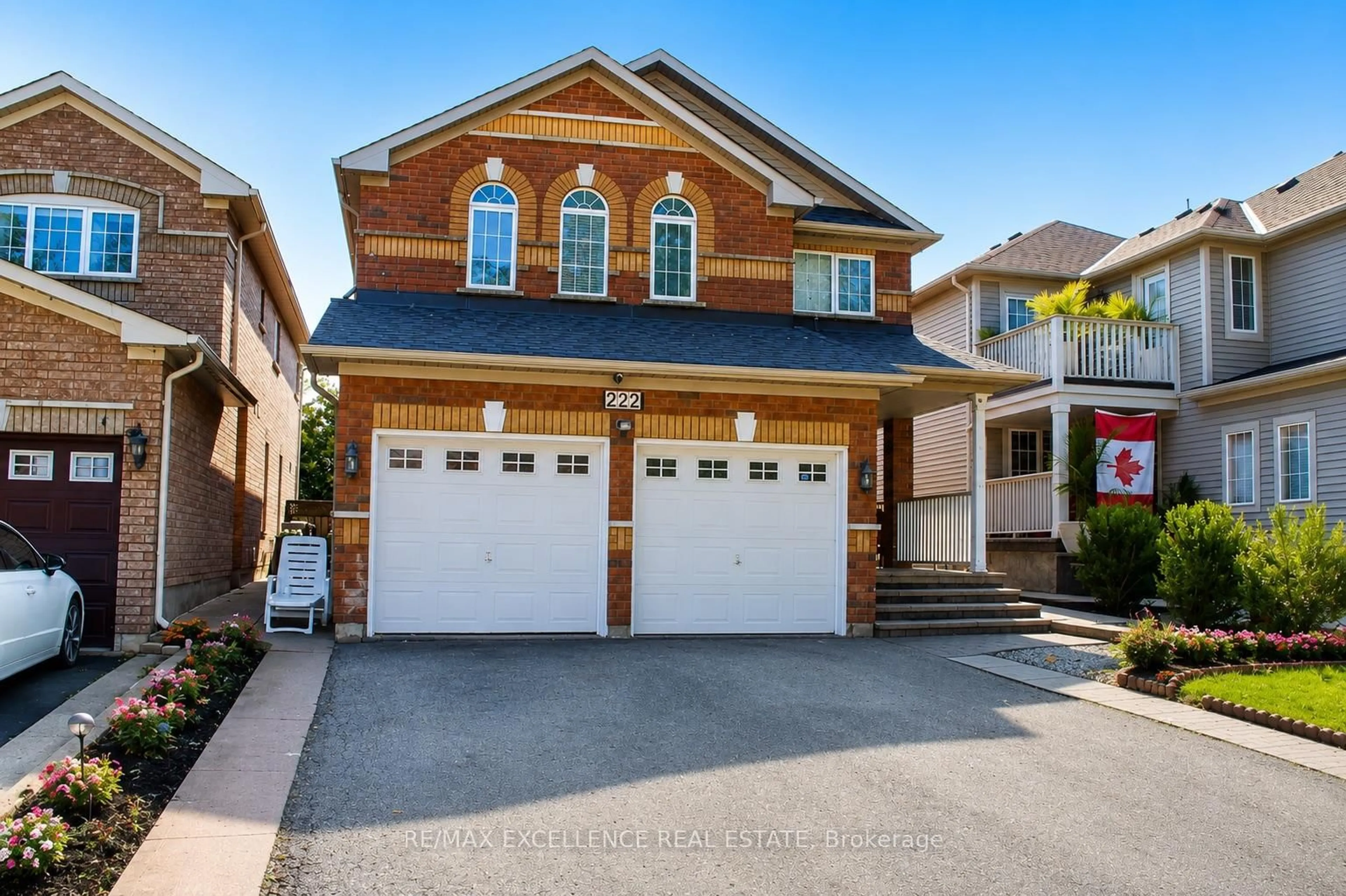 Home with vinyl exterior material, street for 222 Vintage Gate, Brampton Ontario L6X 5B2