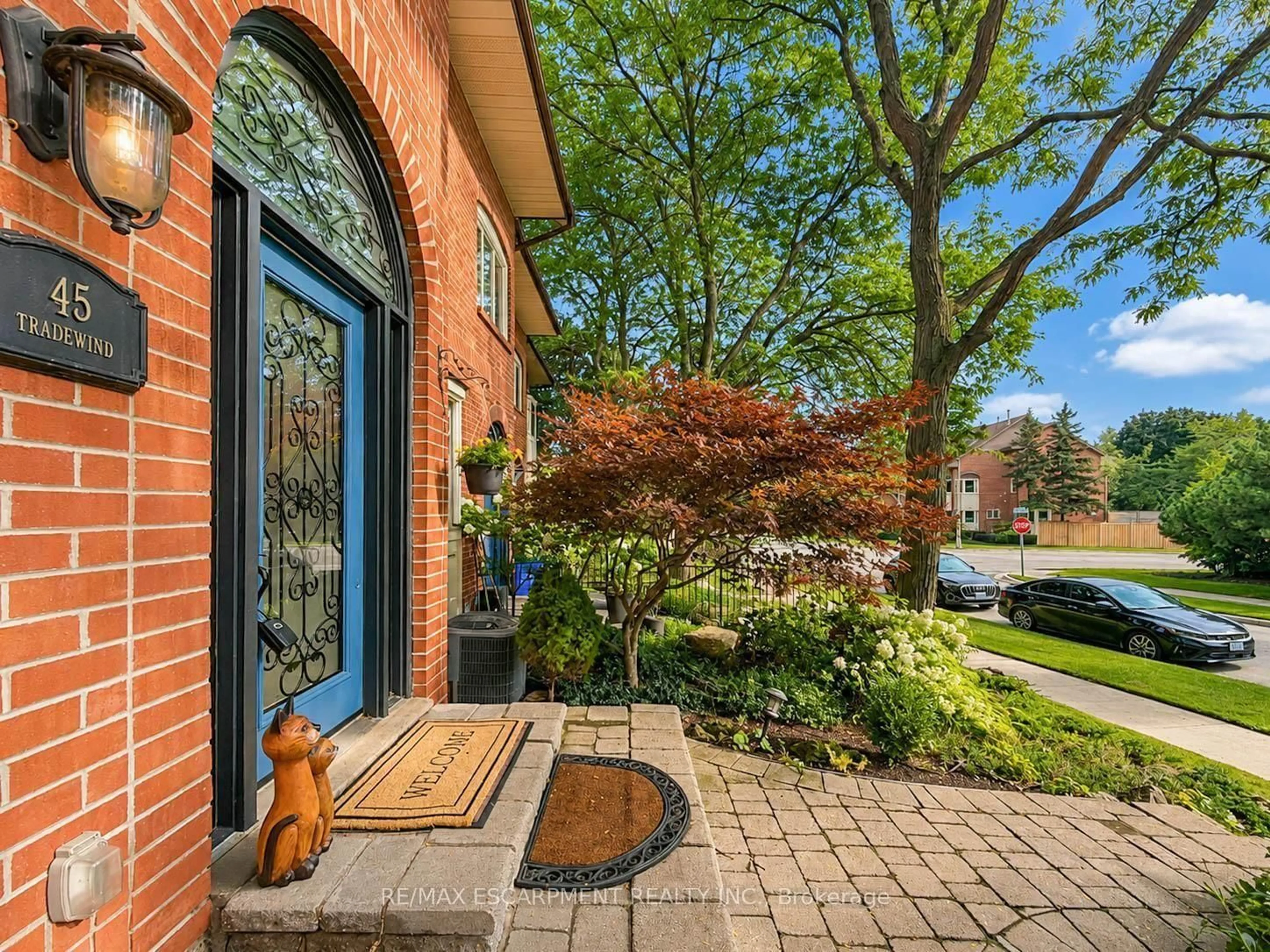 Home with brick exterior material, street for 45 Tradewind Dr, Oakville Ontario L6L 6K9