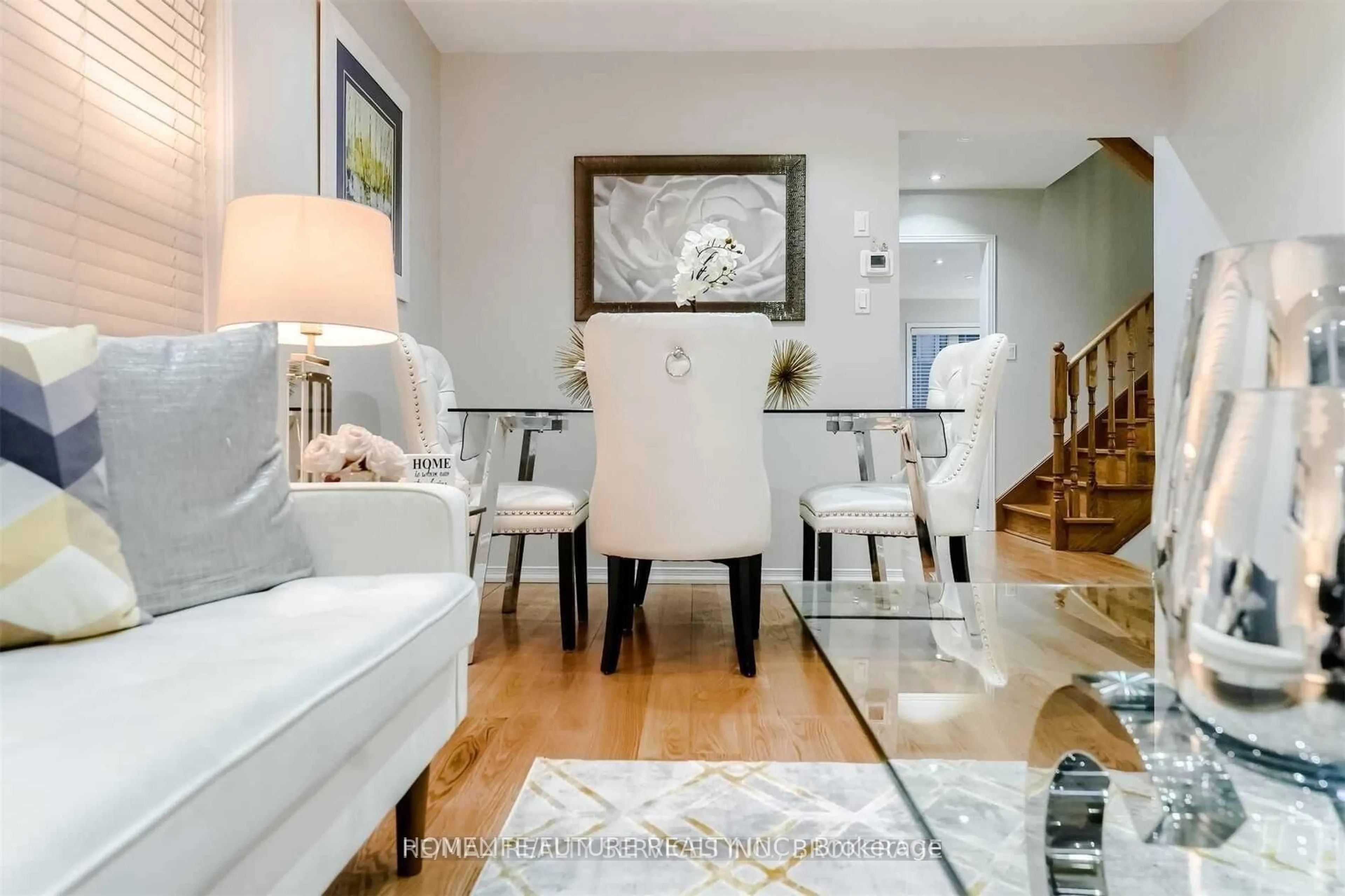 Living room with furniture, unknown for 24 Oklahoma Dr, Brampton Ontario L6P 3J7