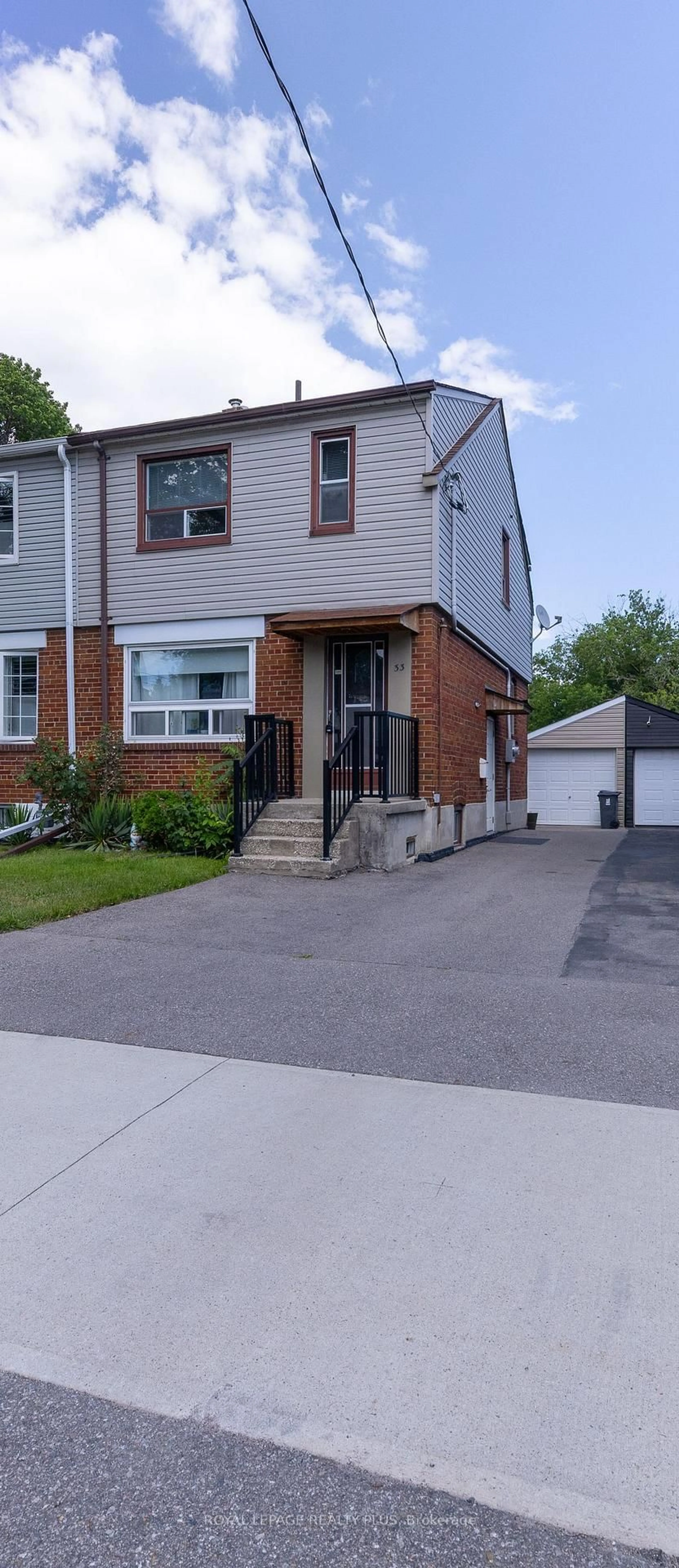 Unknown for 33 Dayton Ave, Toronto Ontario M8Z 3L8