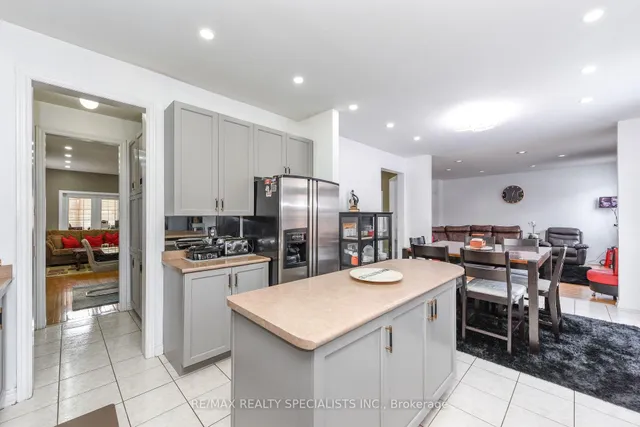 41 Madronna Gdns, Brampton 3