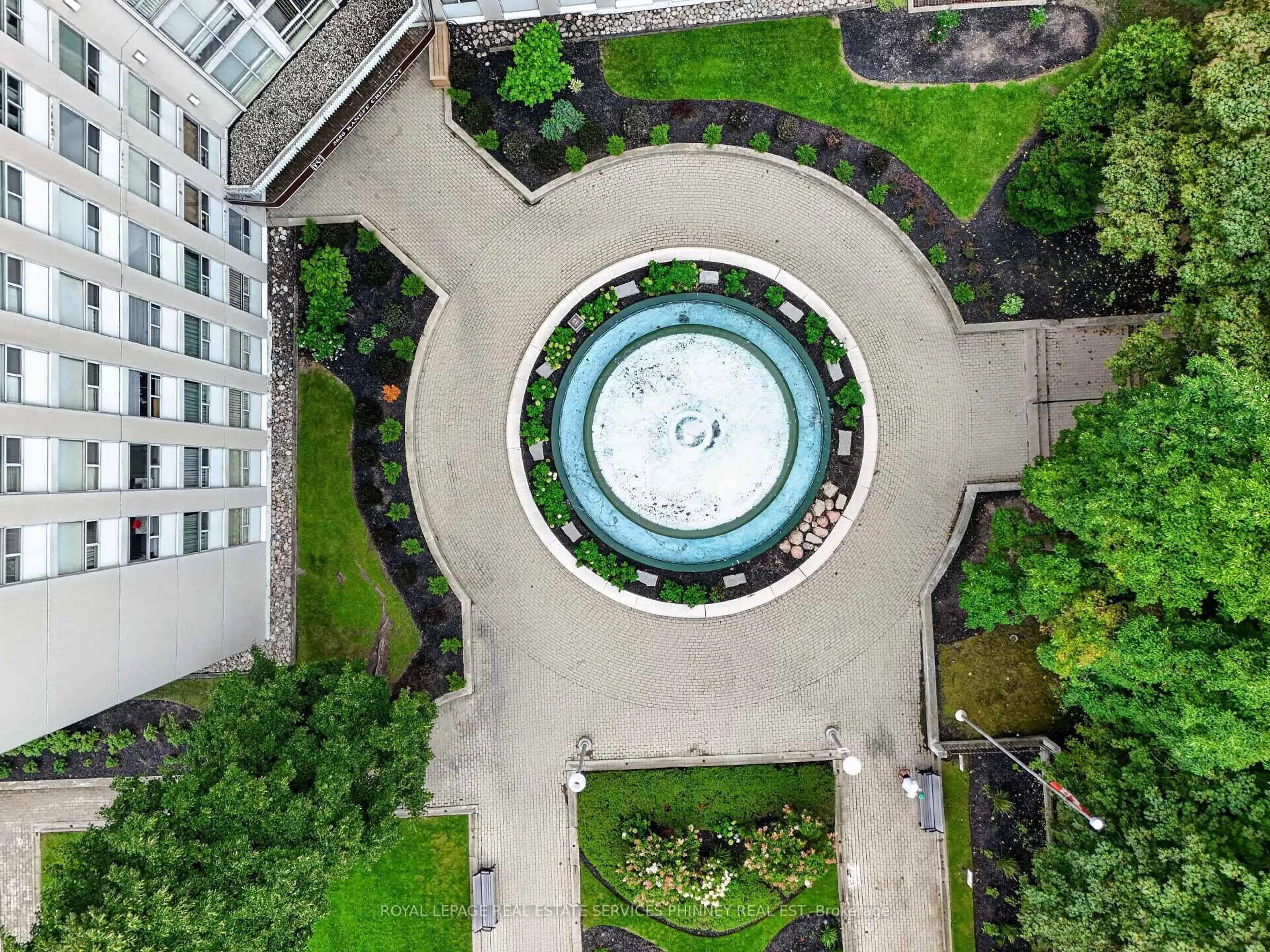 A pic from outside/outdoor area/front of a property/back of a property/a pic from drone, city buildings view from balcony for 3650 Kaneff Cres #2801, Mississauga Ontario L5A 4A1