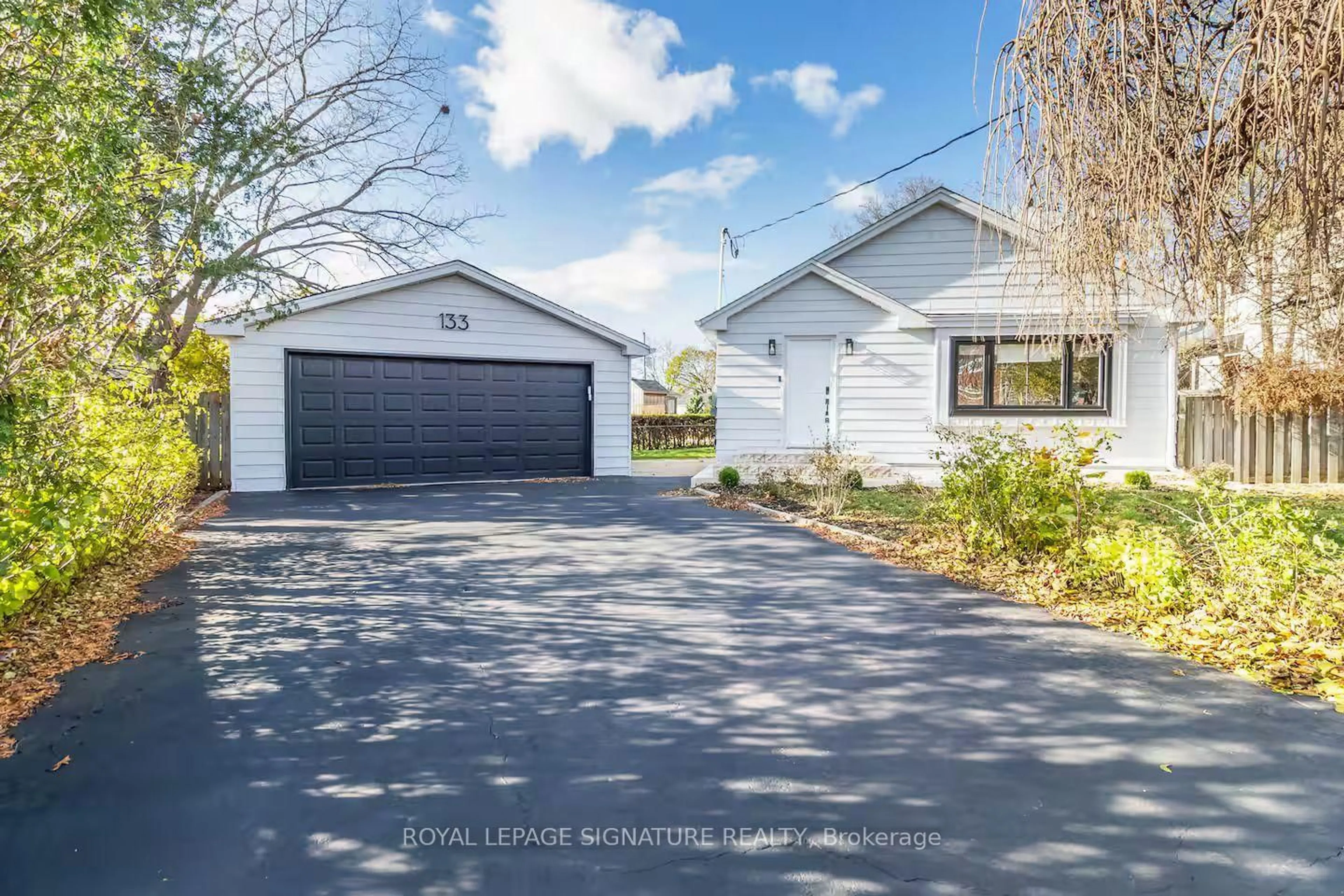 Unknown for 133 Inglewood Dr, Oakville Ontario L6K 1W8