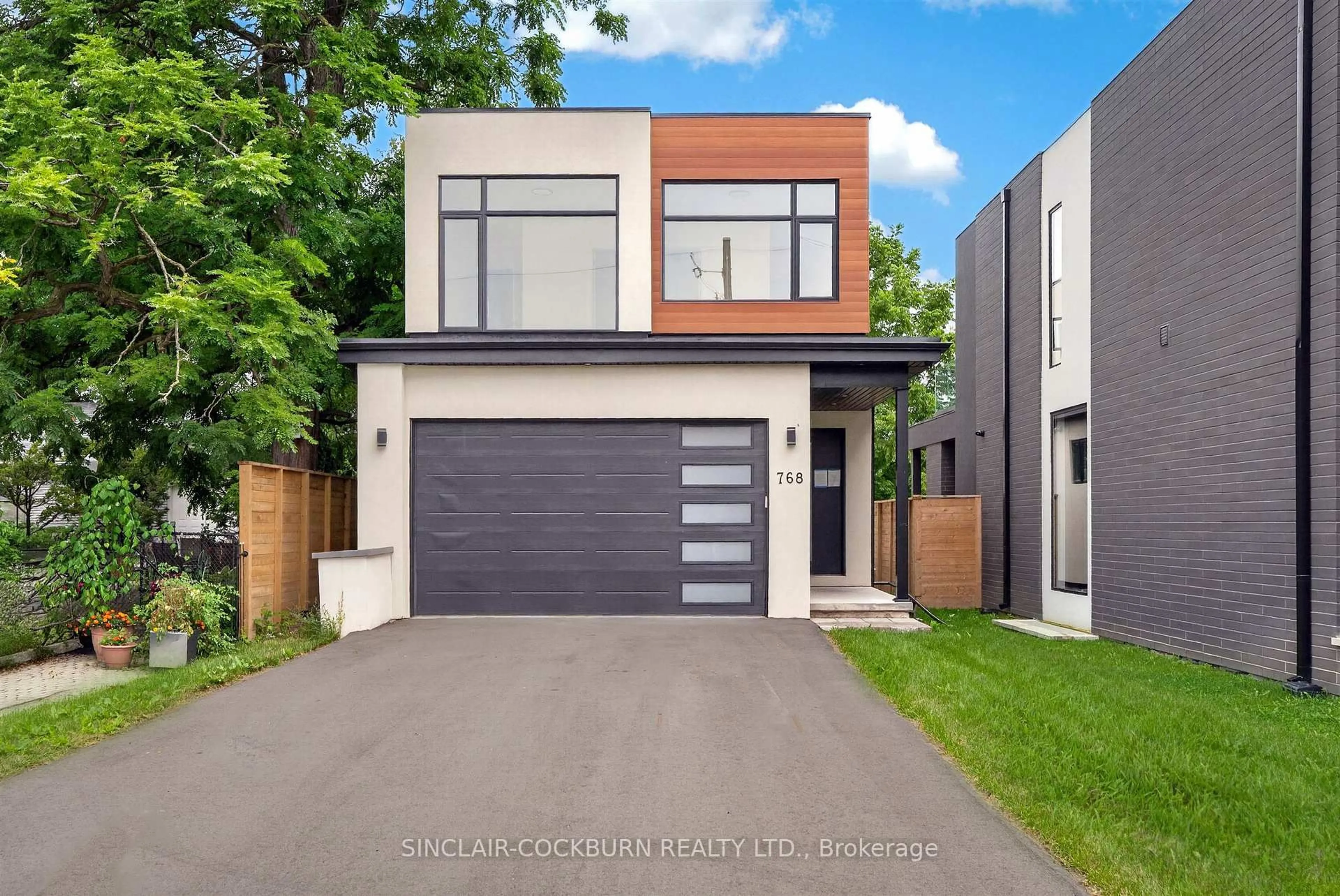 Home with brick exterior material, street for 768 Montbeck Cres, Mississauga Ontario L5G 1P3