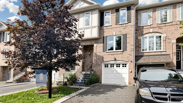 Unit 39, 2 Clay Brick Crt, Brampton 3