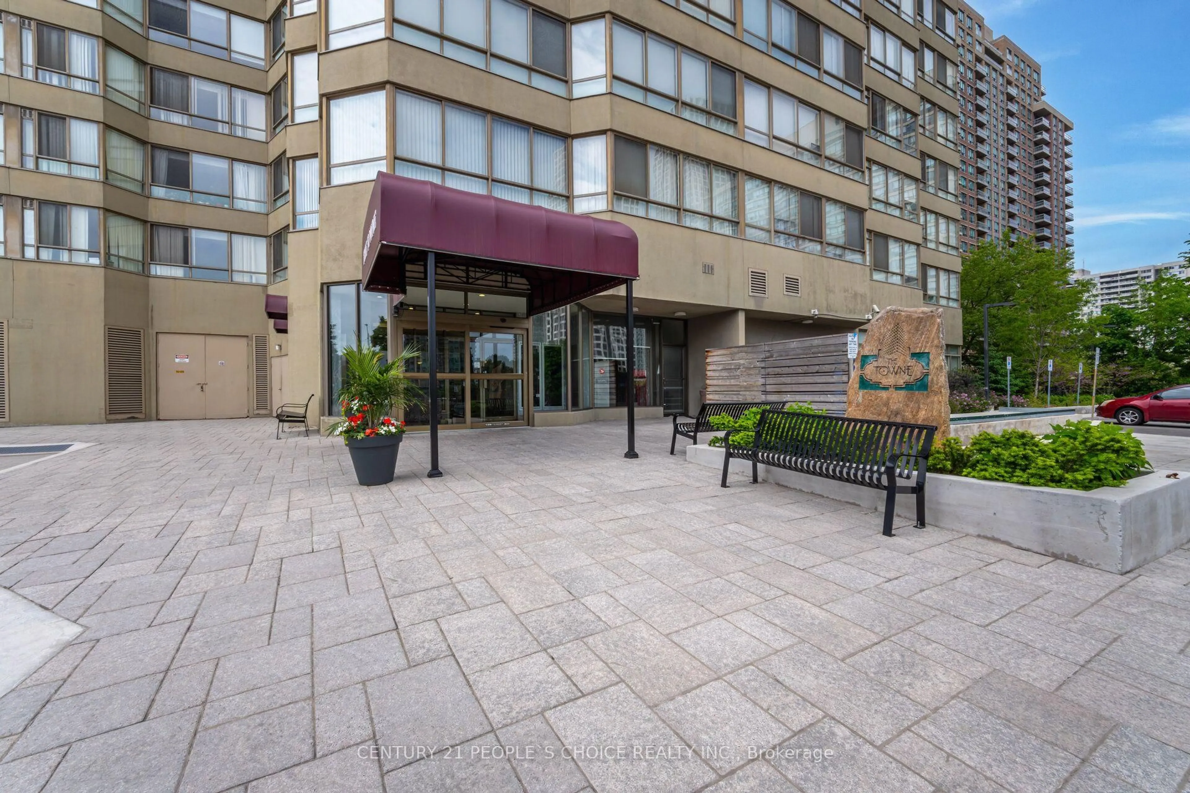 Patio, unknown for 3605 Kariya Dr #703, Mississauga Ontario L5B 3J4