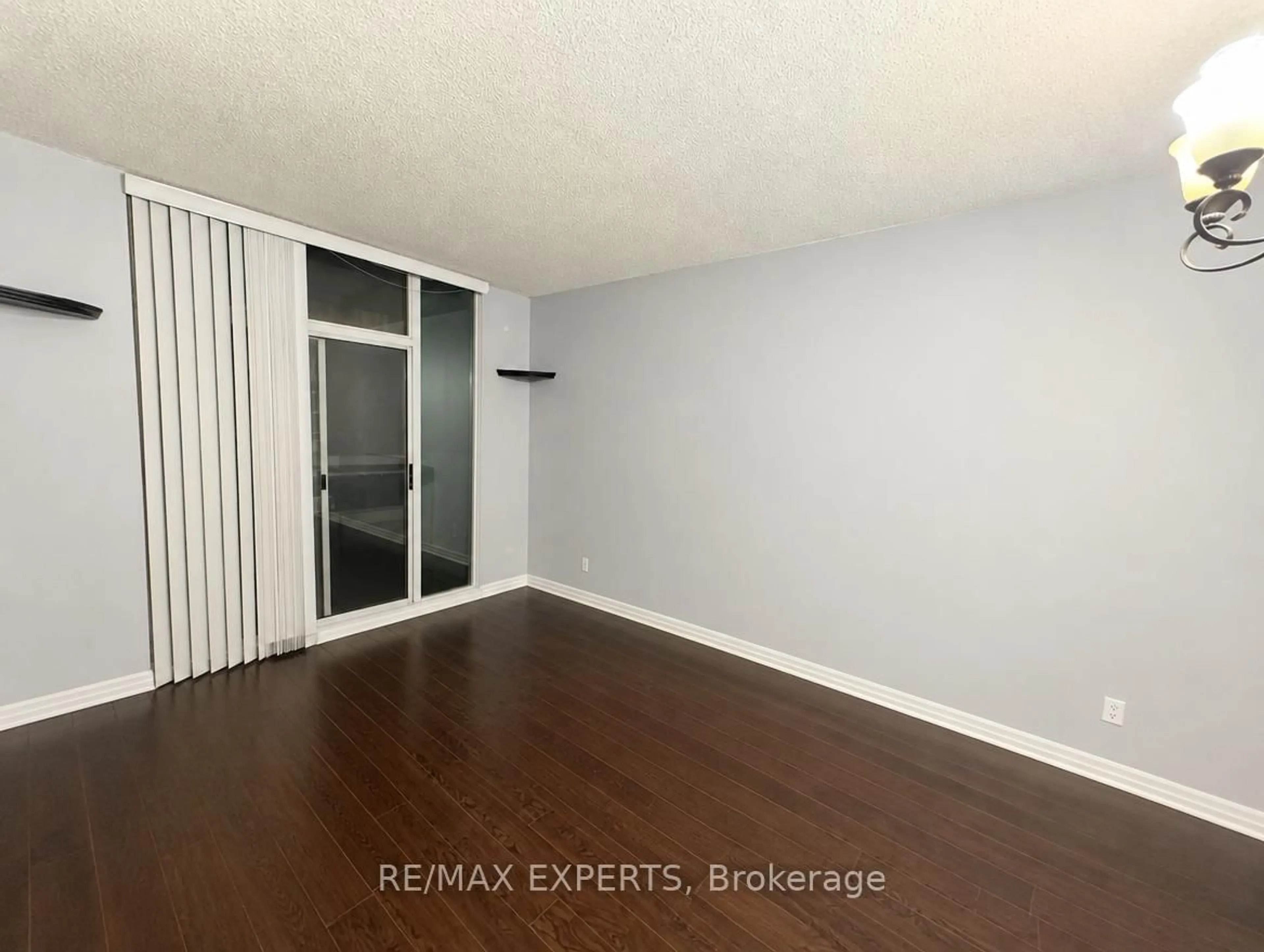 A pic of a room for 1359 Rathburn Rd #209, Mississauga Ontario L4W 5P7