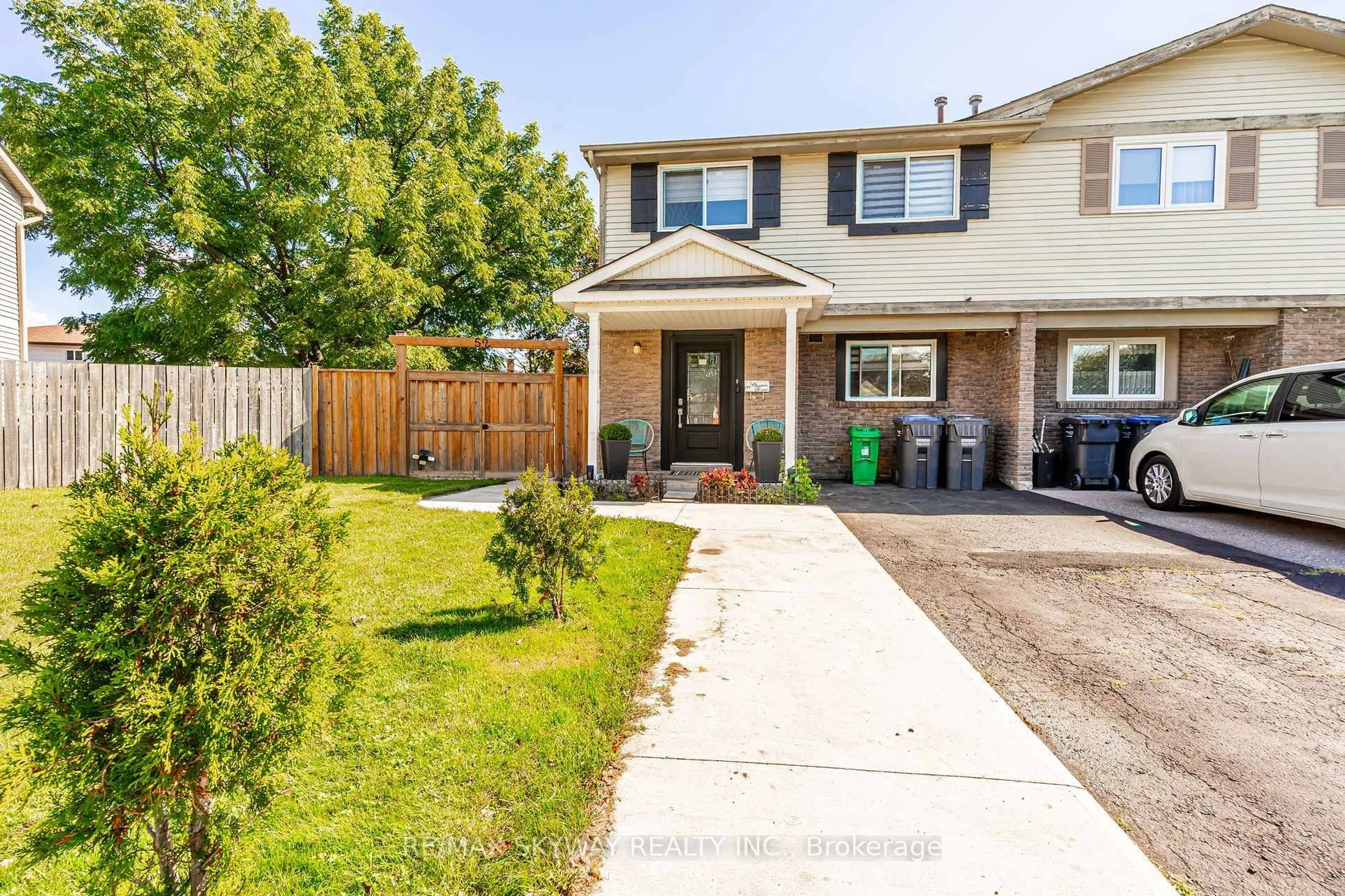 Unknown for 52 Charters Rd, Brampton Ontario L6V 2S5