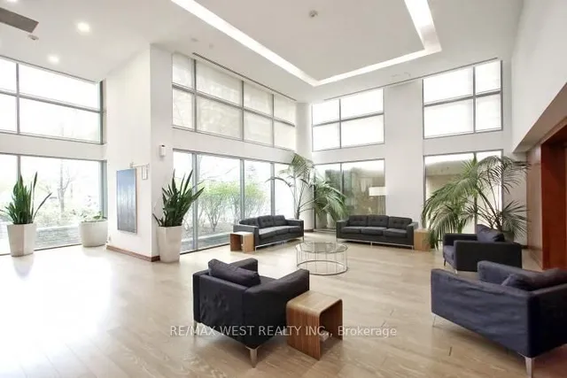 225 Webb Dr #903, Mississauga 3