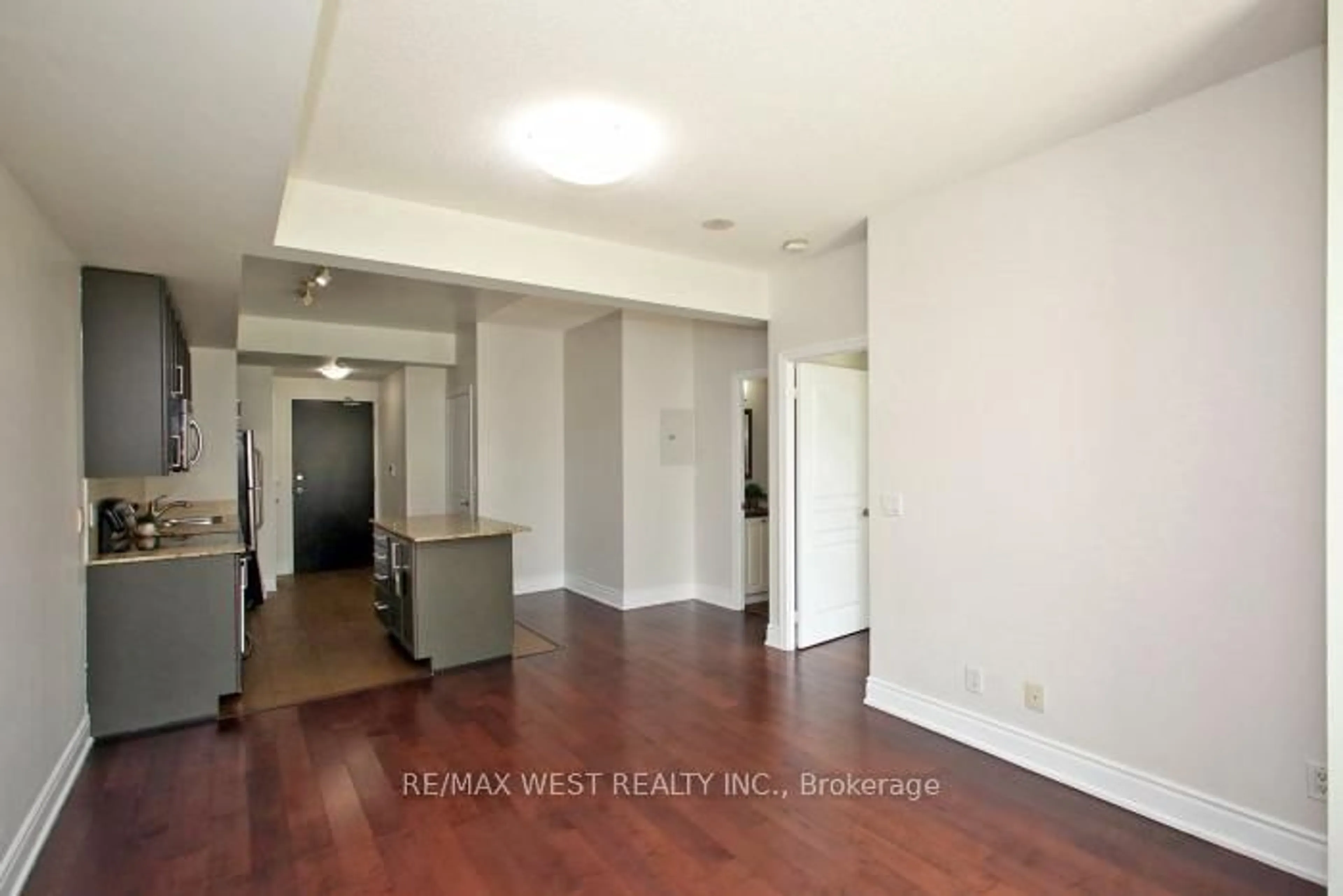 A pic of a room for 225 Webb Dr #903, Mississauga Ontario L5B 4P2