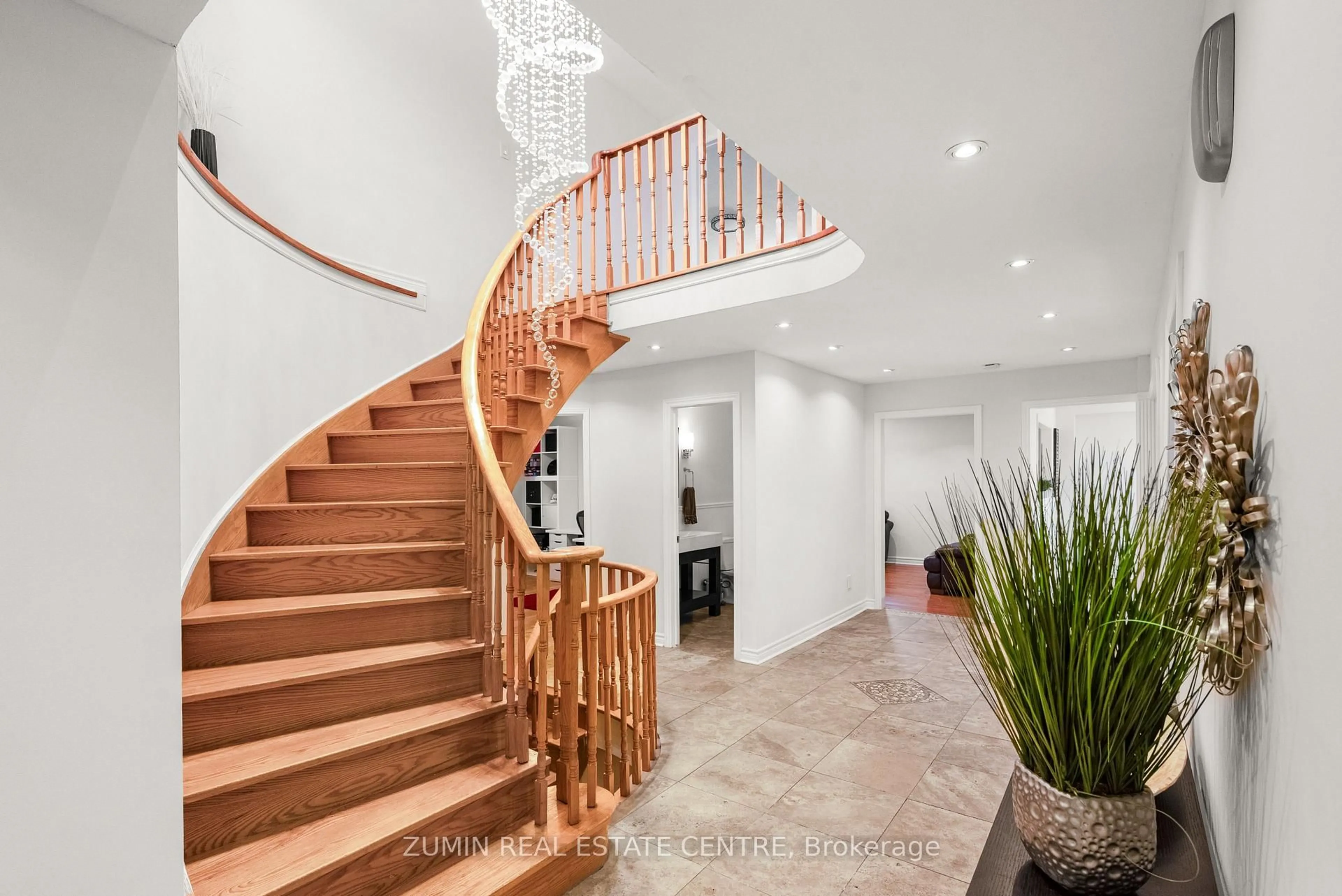 Unknown for 2026 Golden Briar Tr, Oakville Ontario L6H 4N9