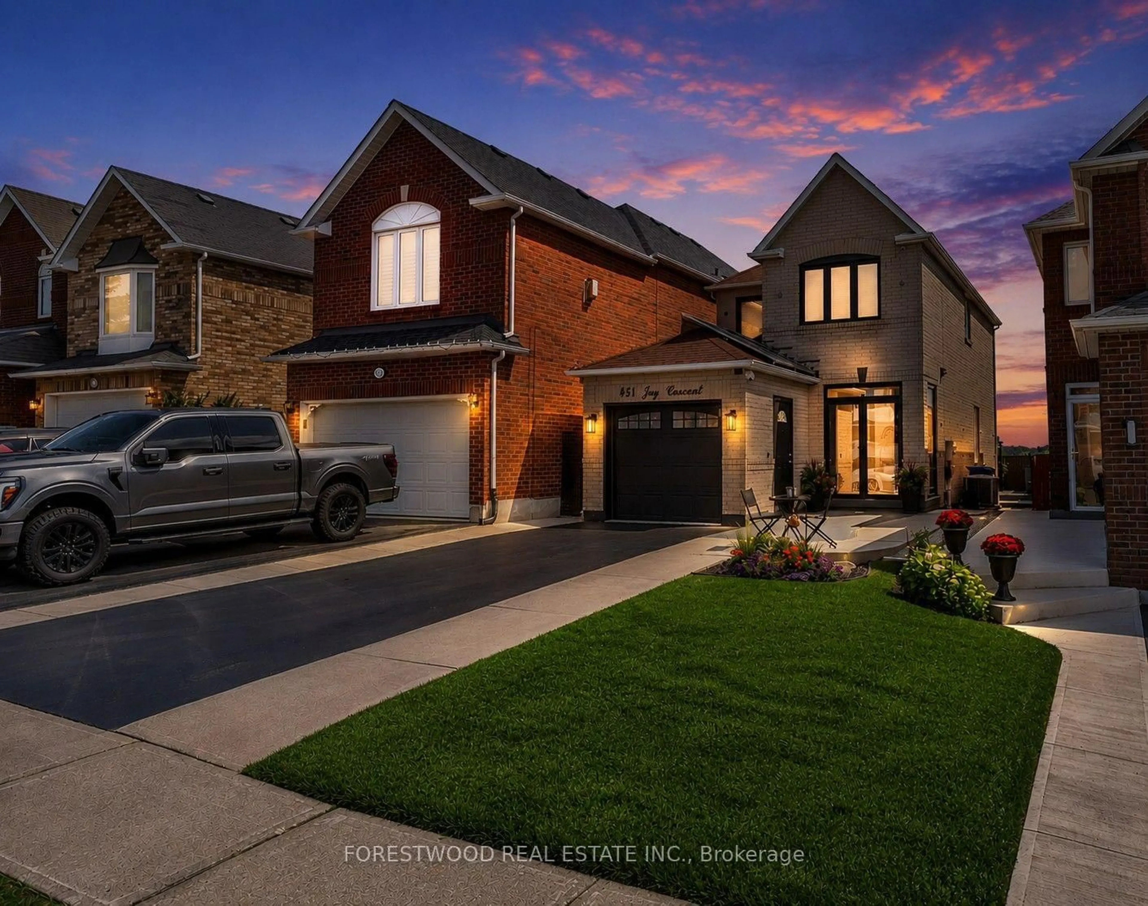 Home with brick exterior material, street for 451 Jay Cres, Orangeville Ontario L9W 4Z2
