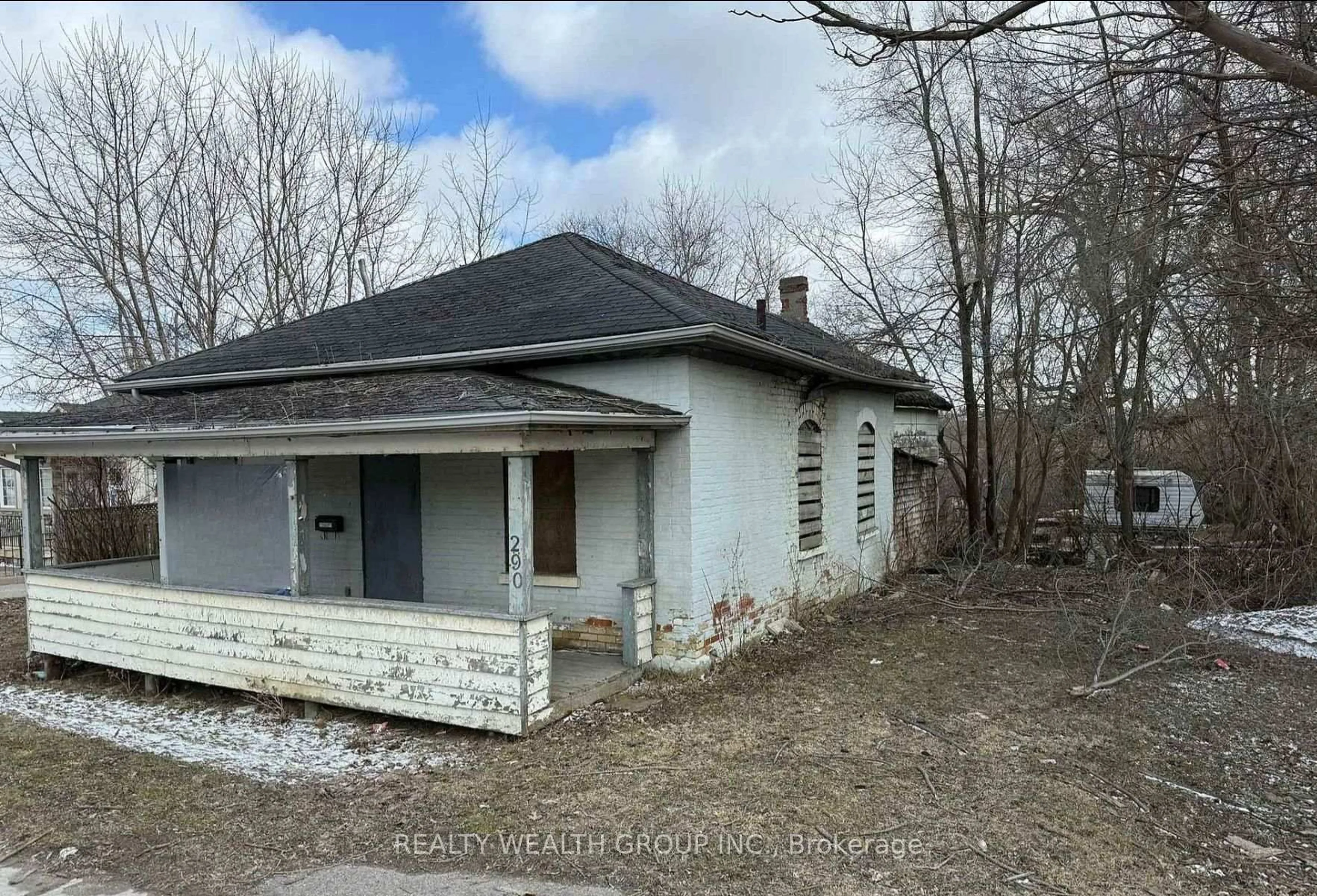 Shed for 290 Broadway, Orangeville Ontario L9W 1L3