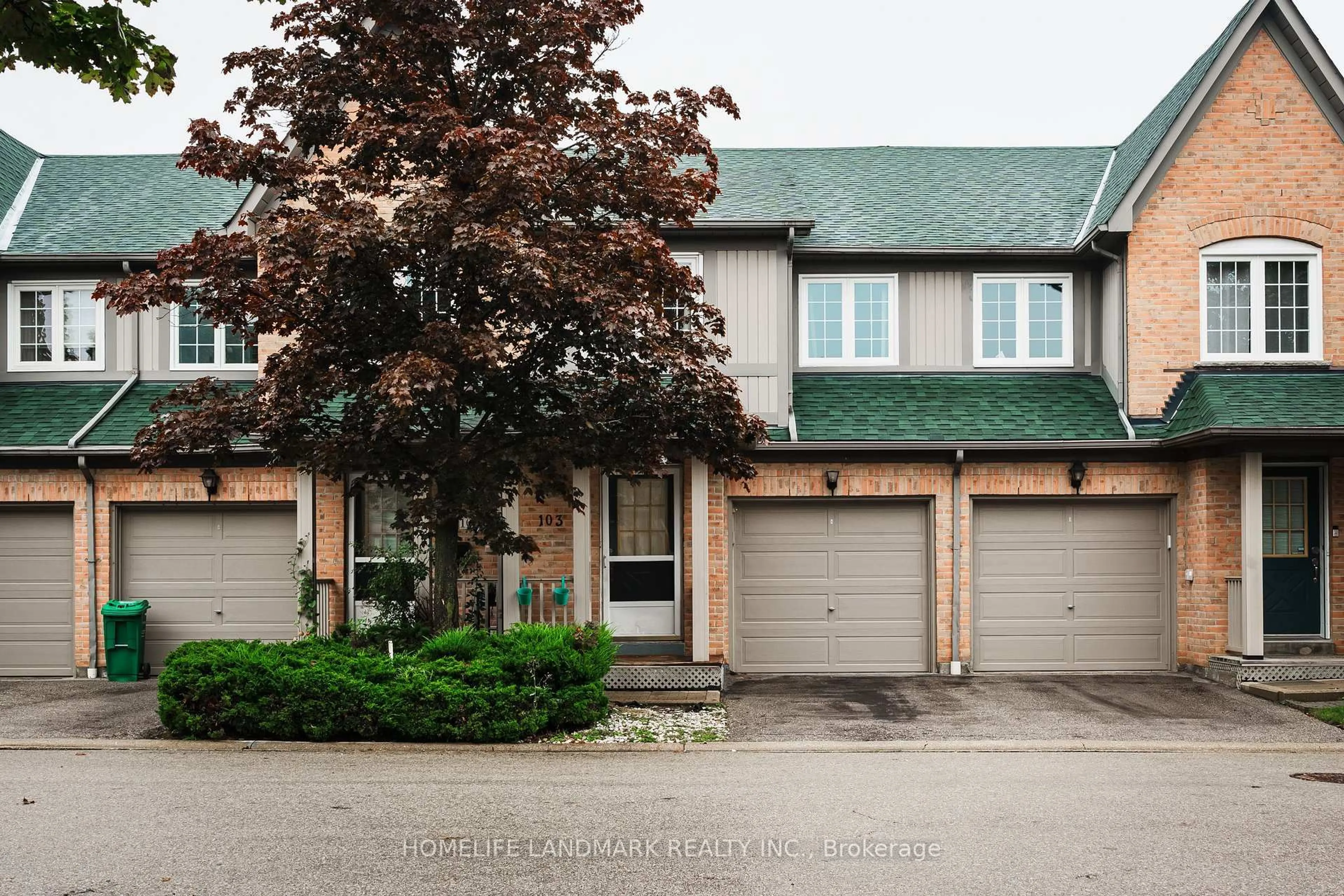 Unknown for 2945 Thomas St #103, Mississauga Ontario L5M 6C1