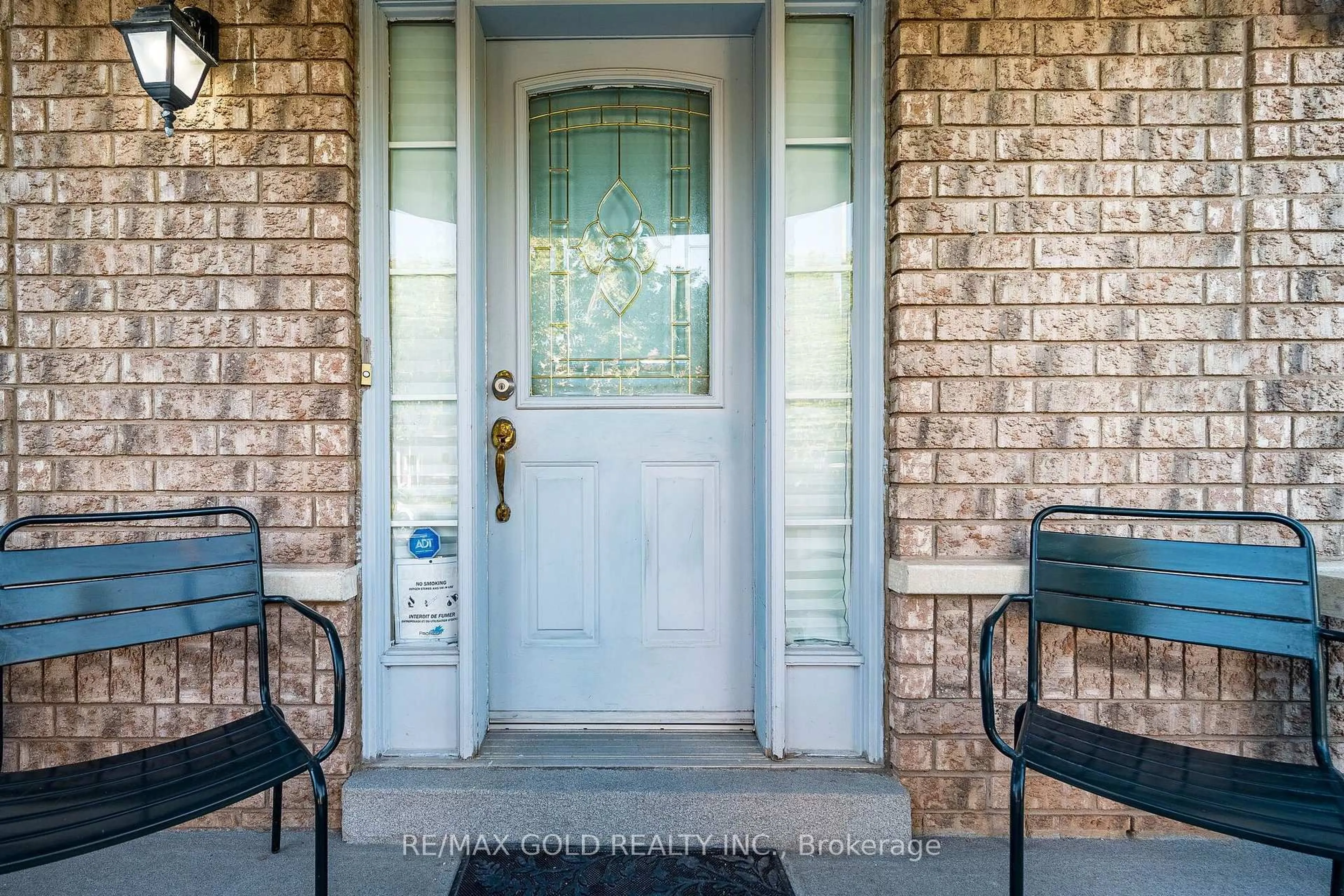 Indoor entryway for 23 Ashmere Rd, Brampton Ontario L7A 1W9