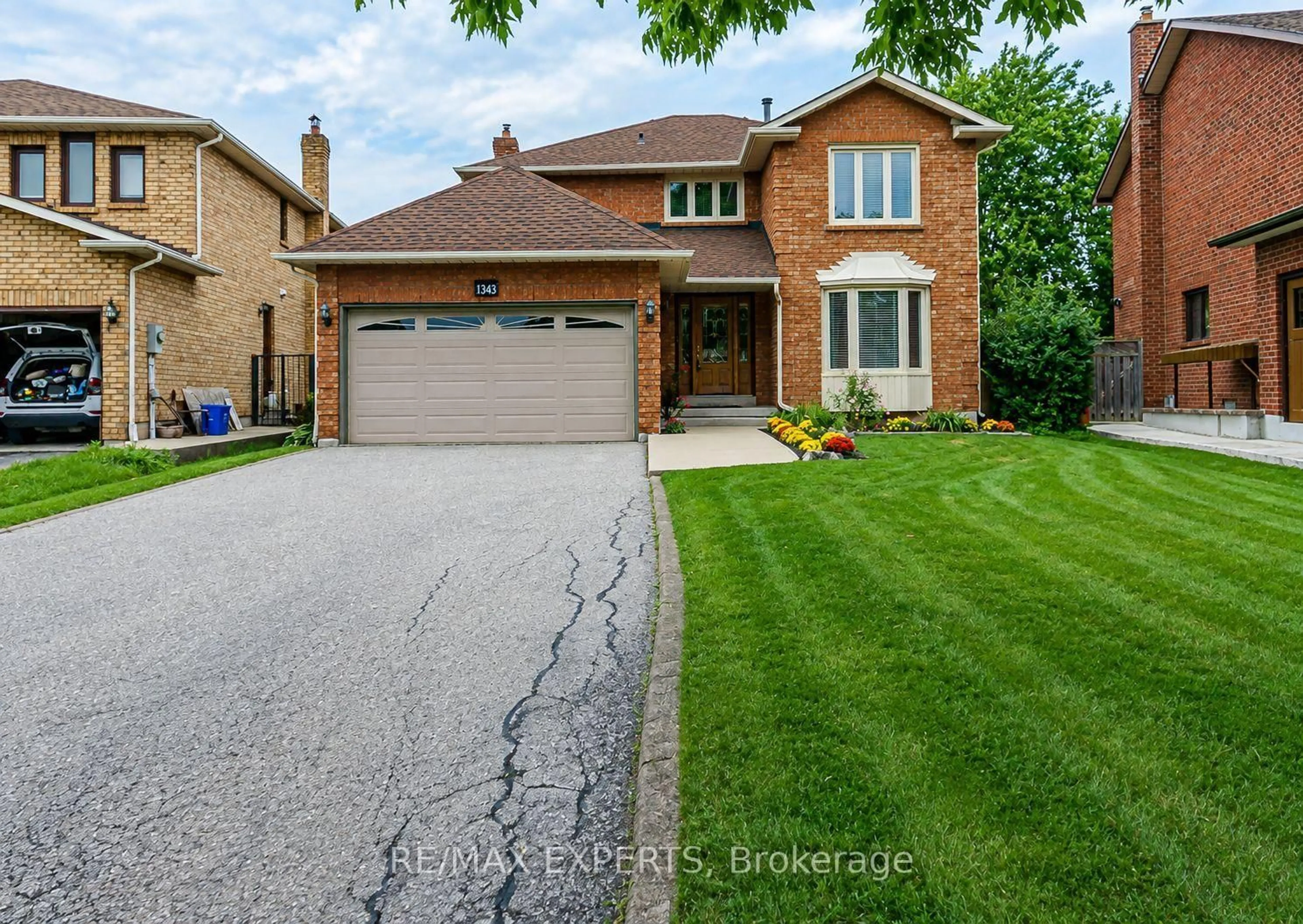 Home with brick exterior material, street for 1343 Greenwood Cres, Oakville Ontario L6J 6V4