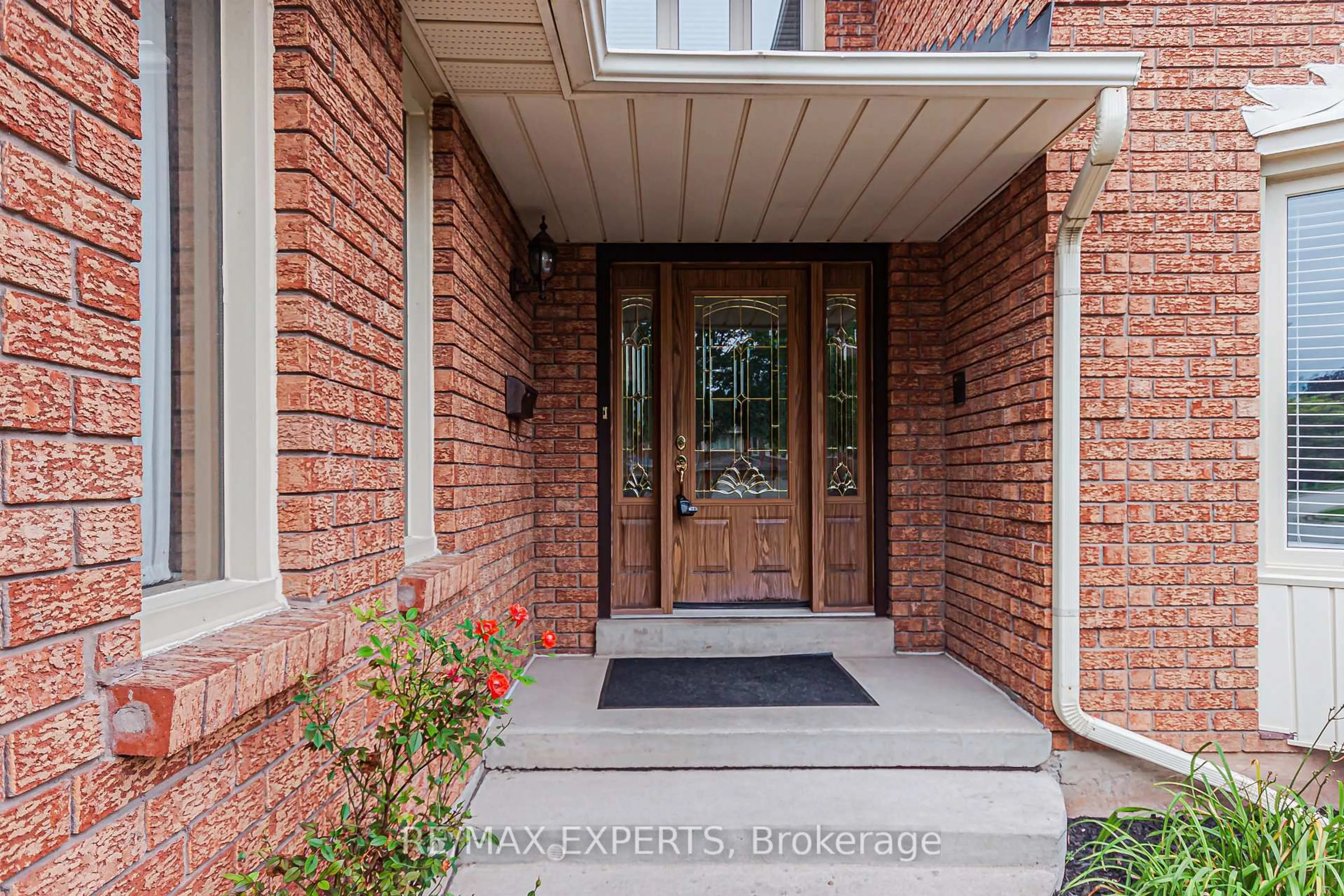 Home with brick exterior material, street for 1343 Greenwood Cres, Oakville Ontario L6J 6V4