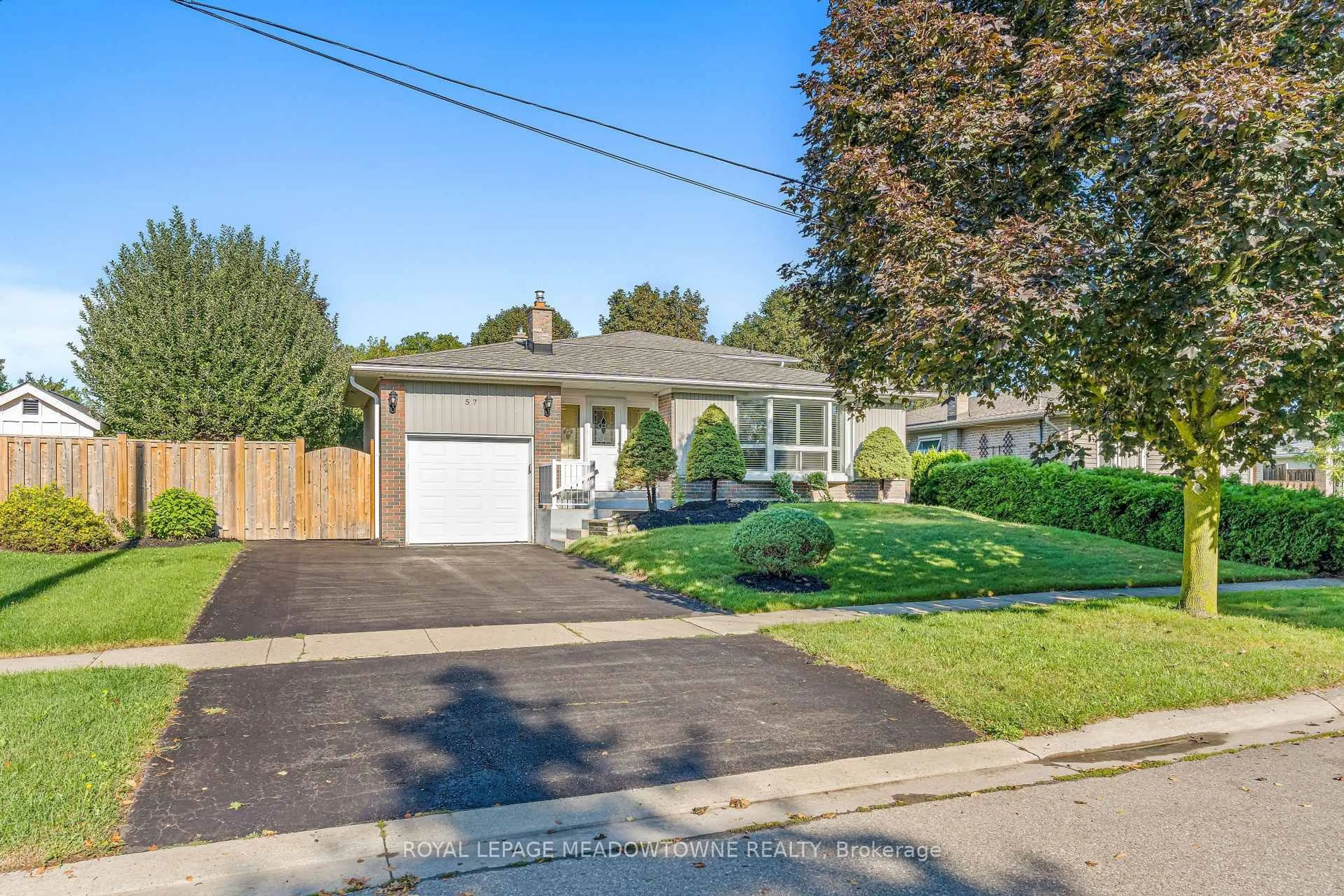 Unknown for 57 Dawson Cres, Halton Hills Ontario L7G 1H3