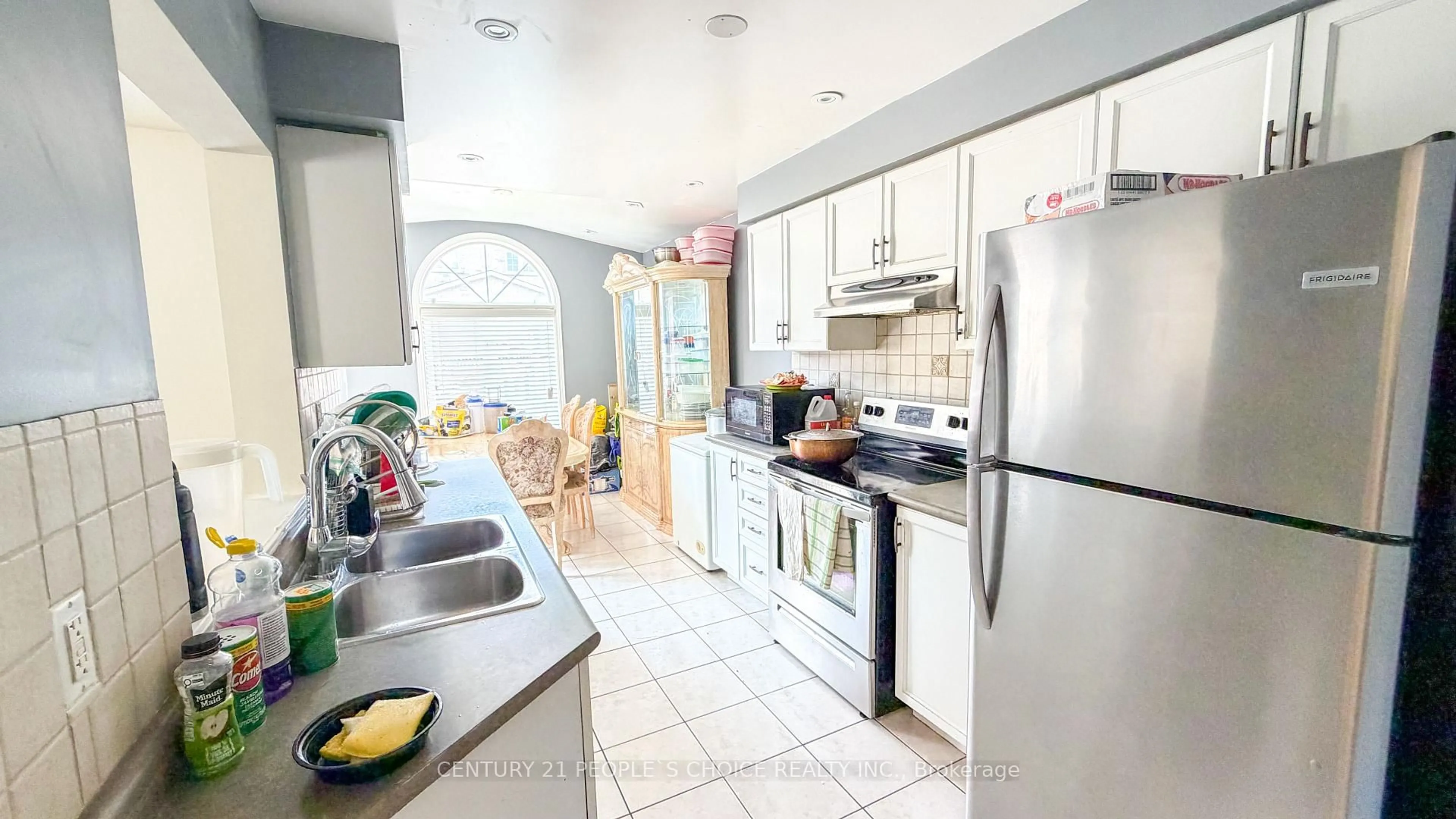 Unknown for 20 Belinda Dr, Brampton Ontario L7A 2W6