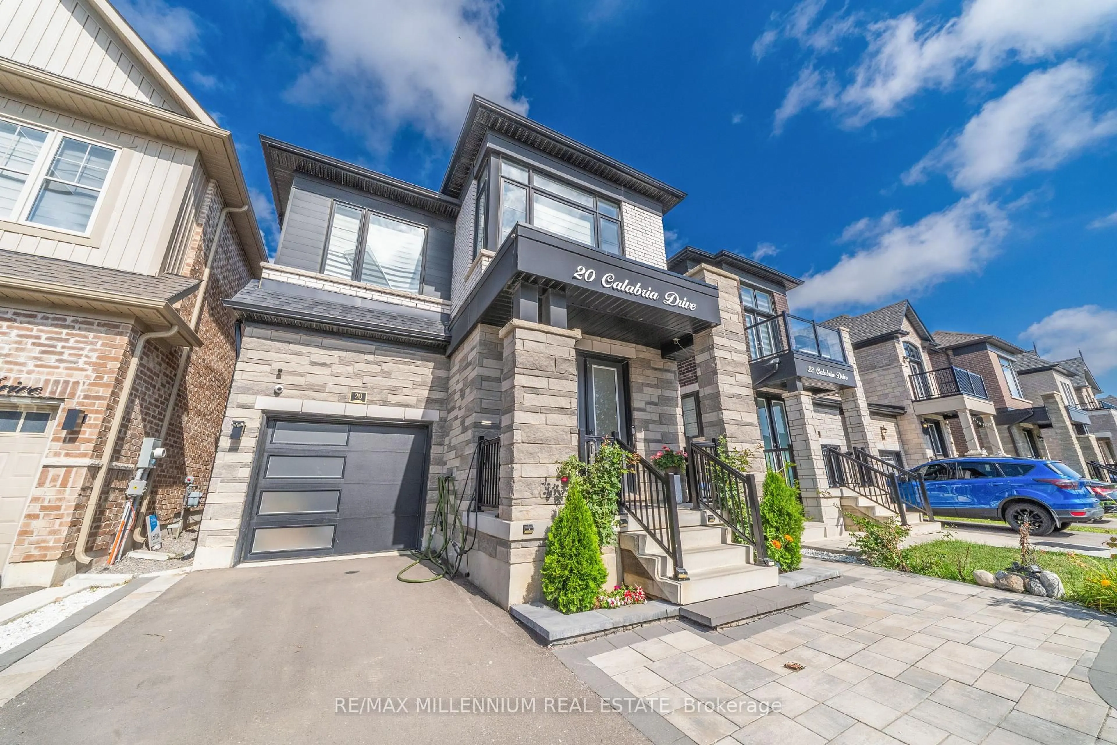 Home with brick exterior material, street for 20 Calabria Dr, Caledon Ontario L7C 4L3
