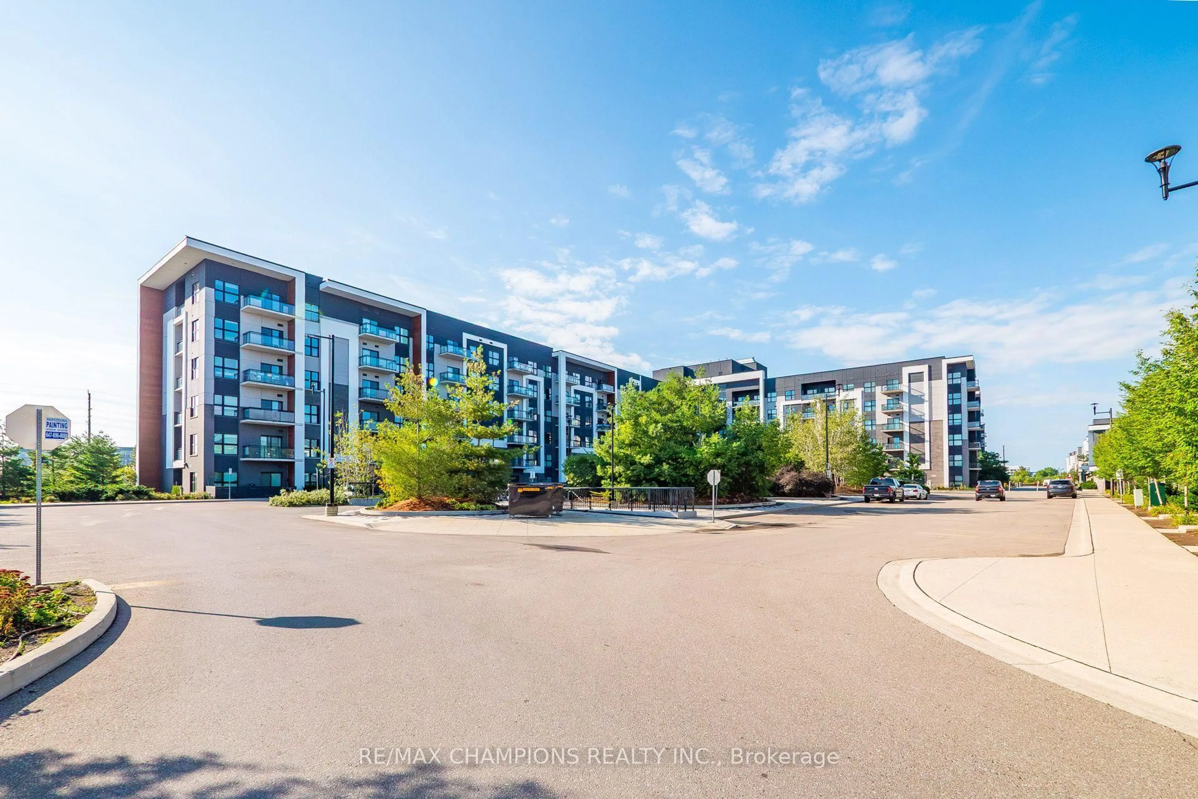 A pic from outside/outdoor area/front of a property/back of a property/a pic from drone, unknown for 128 Grovewood Common #308, Oakville Ontario L6H 0X3