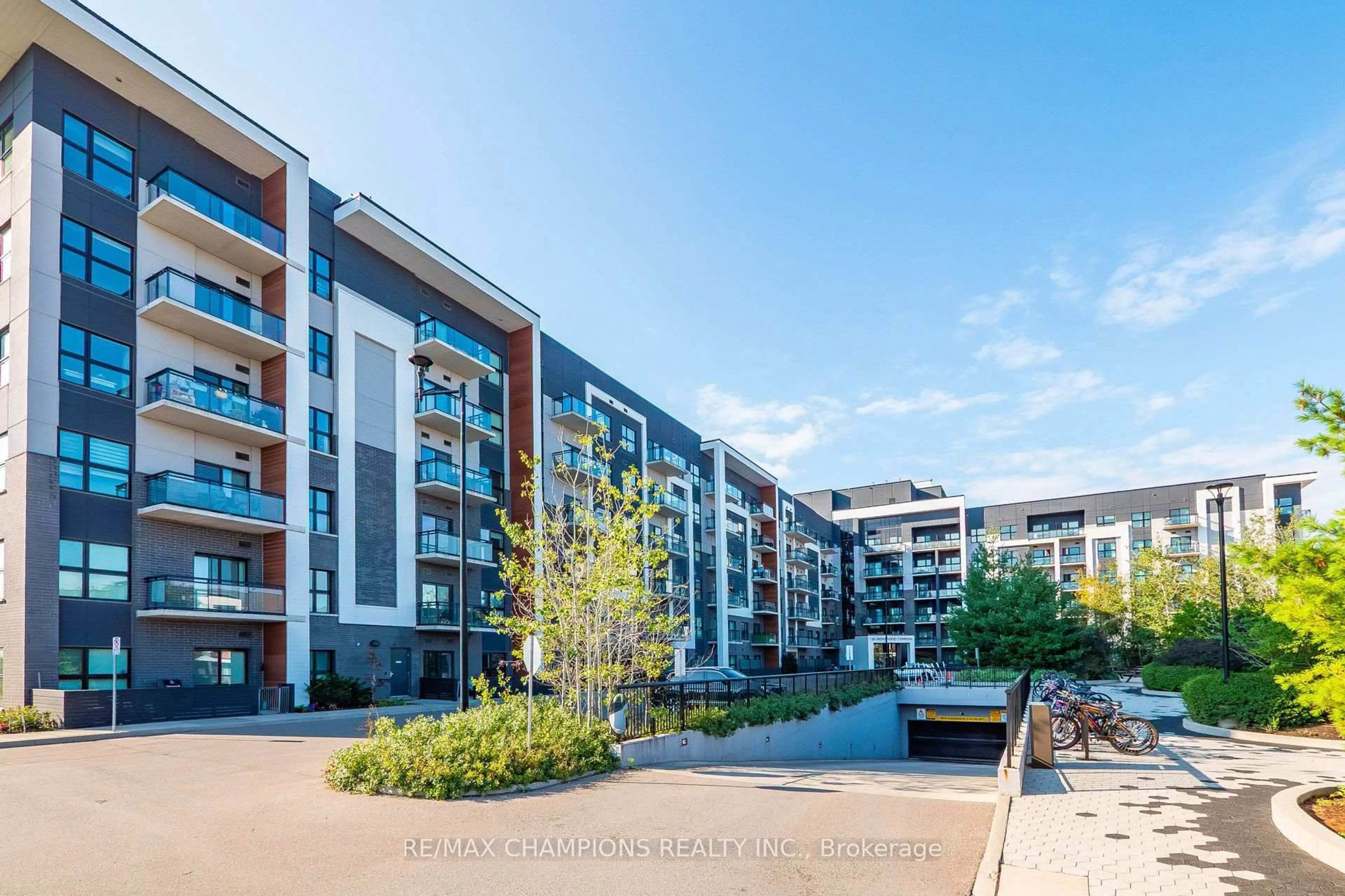 A pic from outside/outdoor area/front of a property/back of a property/a pic from drone, unknown for 128 Grovewood Common #308, Oakville Ontario L6H 0X3