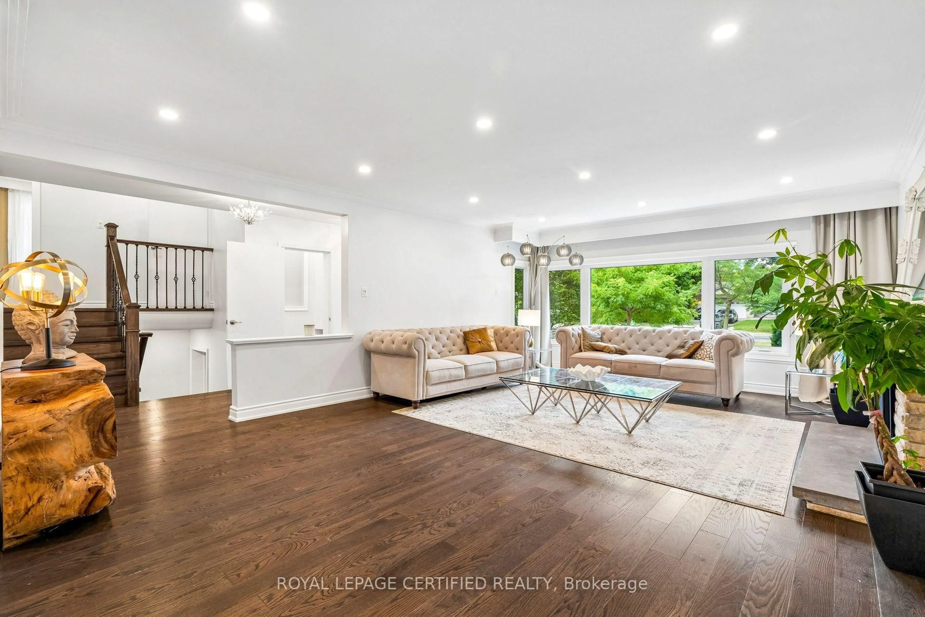 Living room with furniture, unknown for 462 The Kingsway, Toronto Ontario M9A 3W4