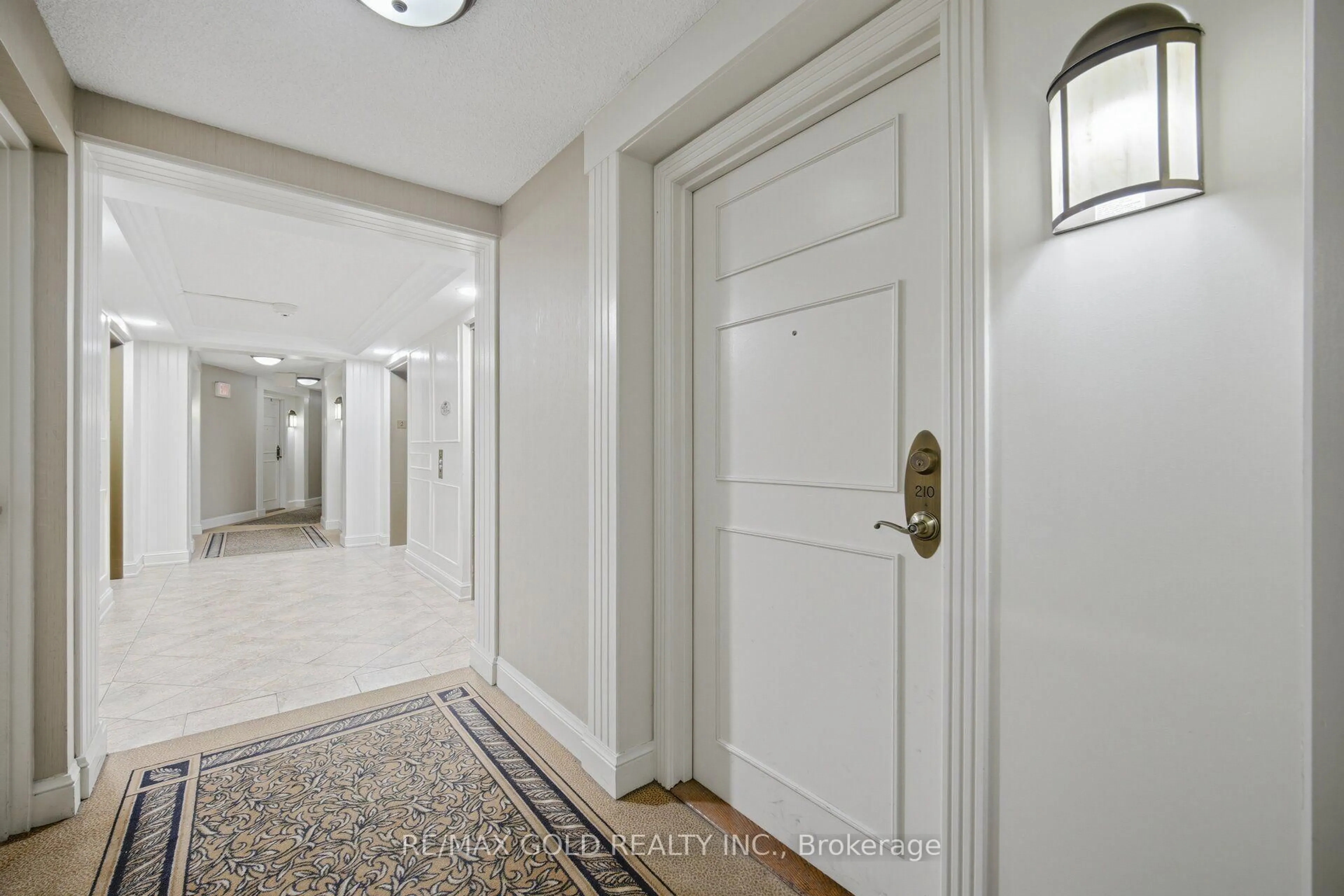 Indoor foyer for 710 Humberwood Blvd #210, Toronto Ontario M9W 7J5