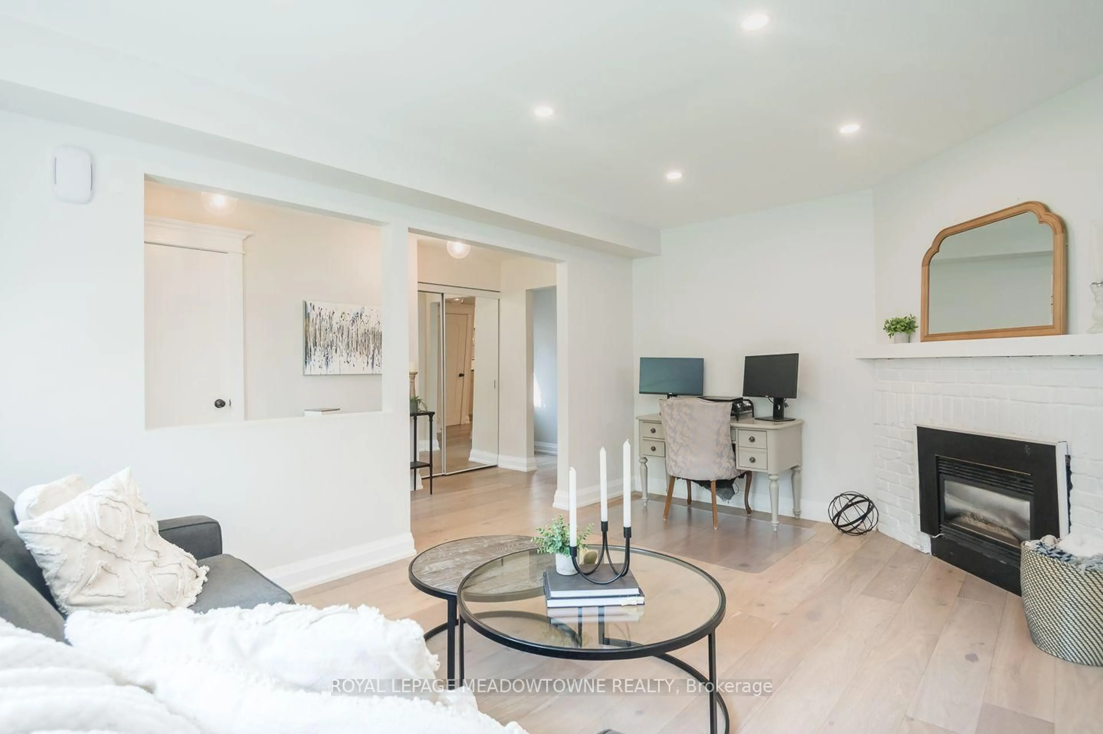 Living room with furniture, unknown for 823 Laurier Ave, Milton Ontario L9T 4H4