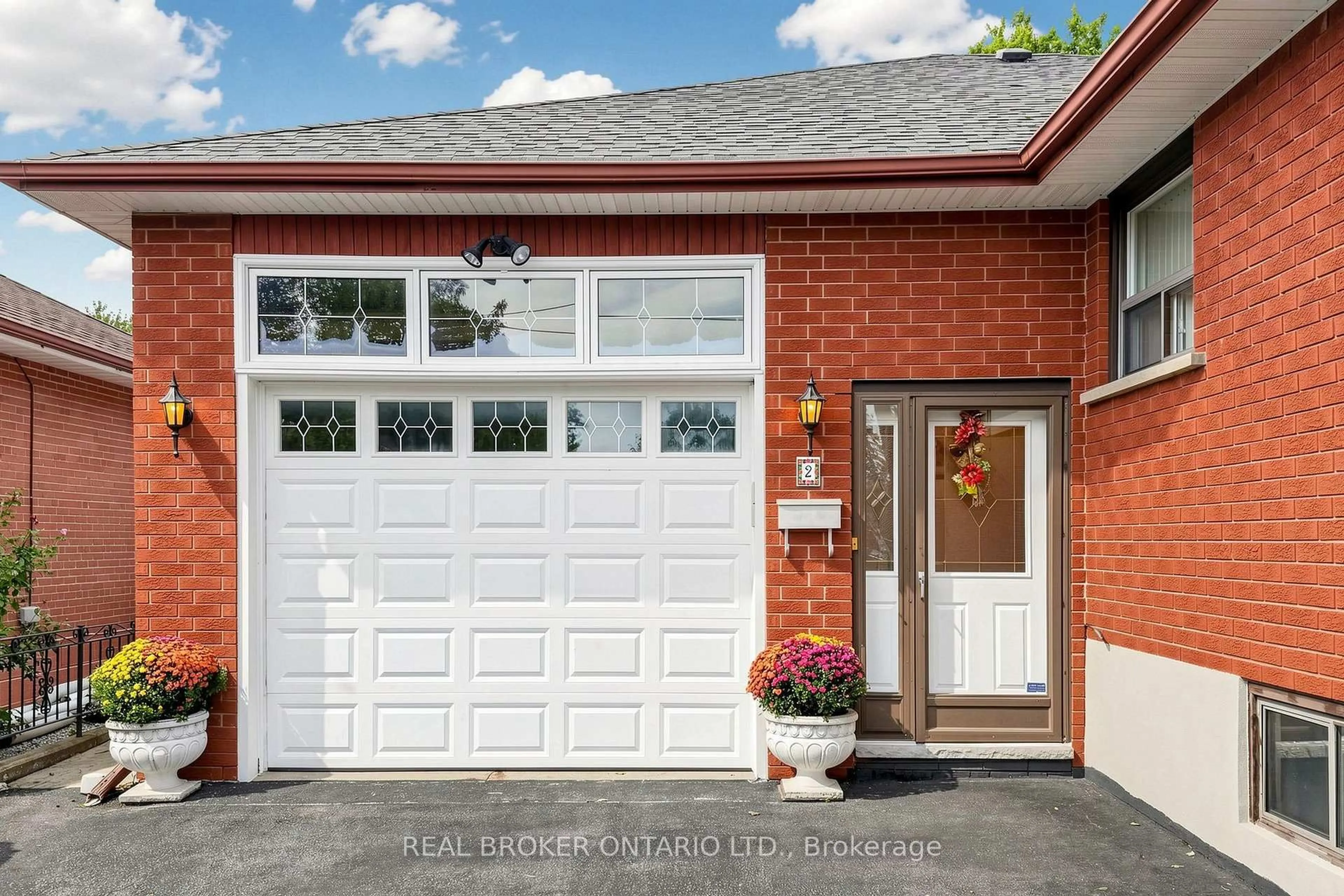 Home with brick exterior material, street for 2 Dorking Cres, Toronto Ontario M3M 2B6
